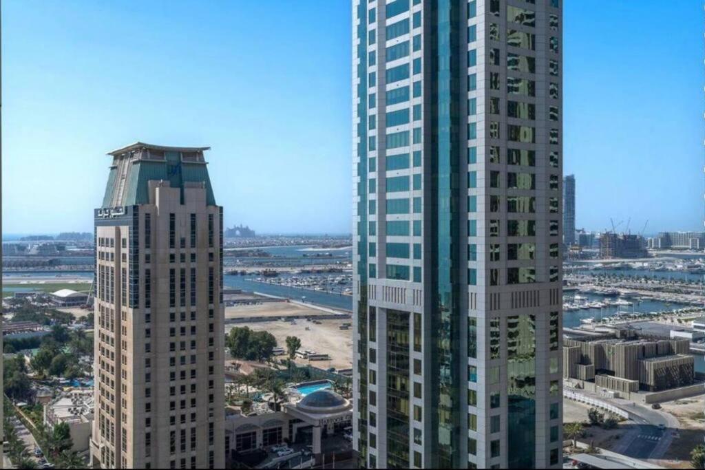 Nr Beach/2 Bed Upgraded/terrace Apartment Dubai