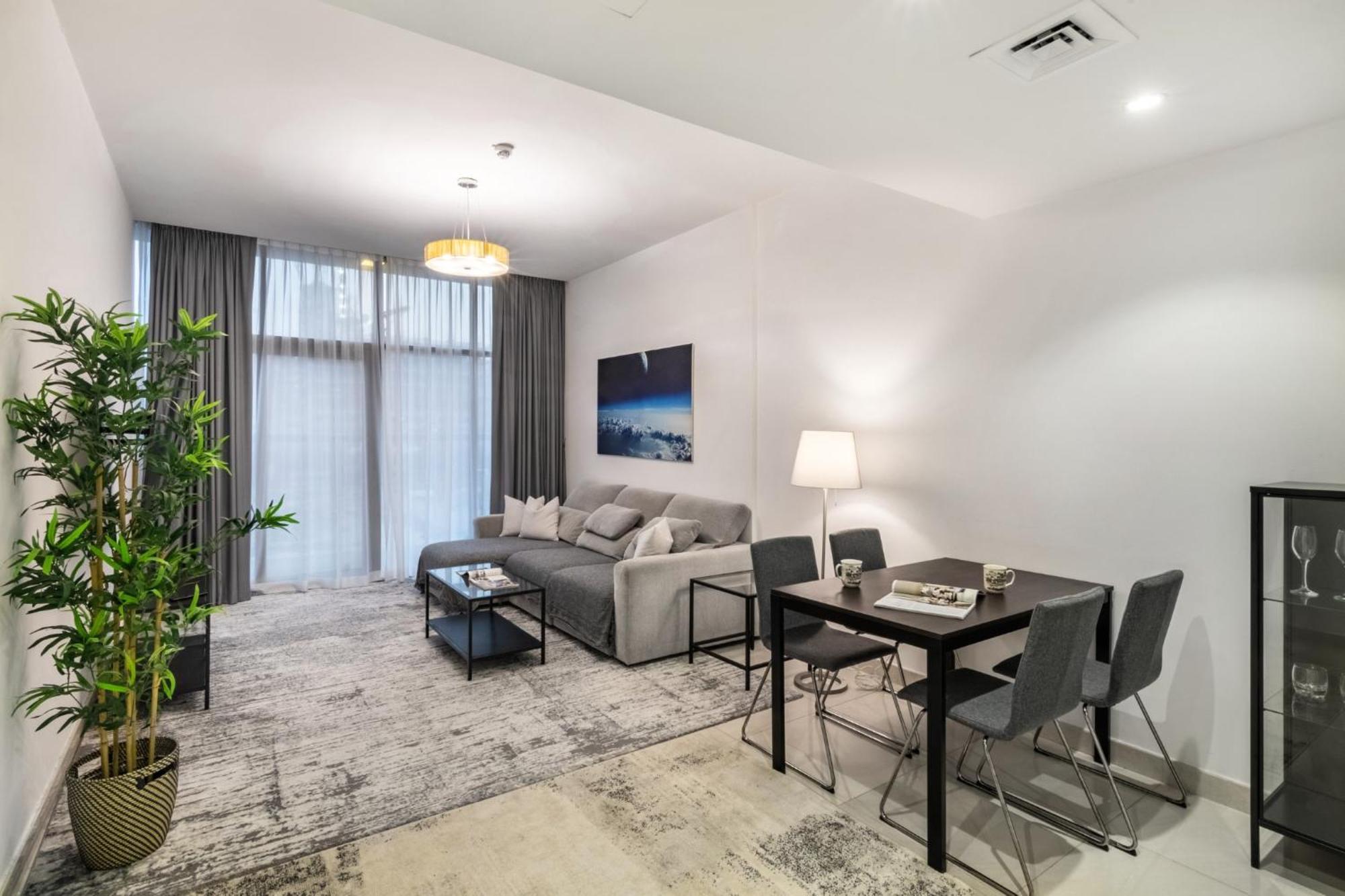 Baytik - Amazing 1 Bedroom In Jvc * Dubai