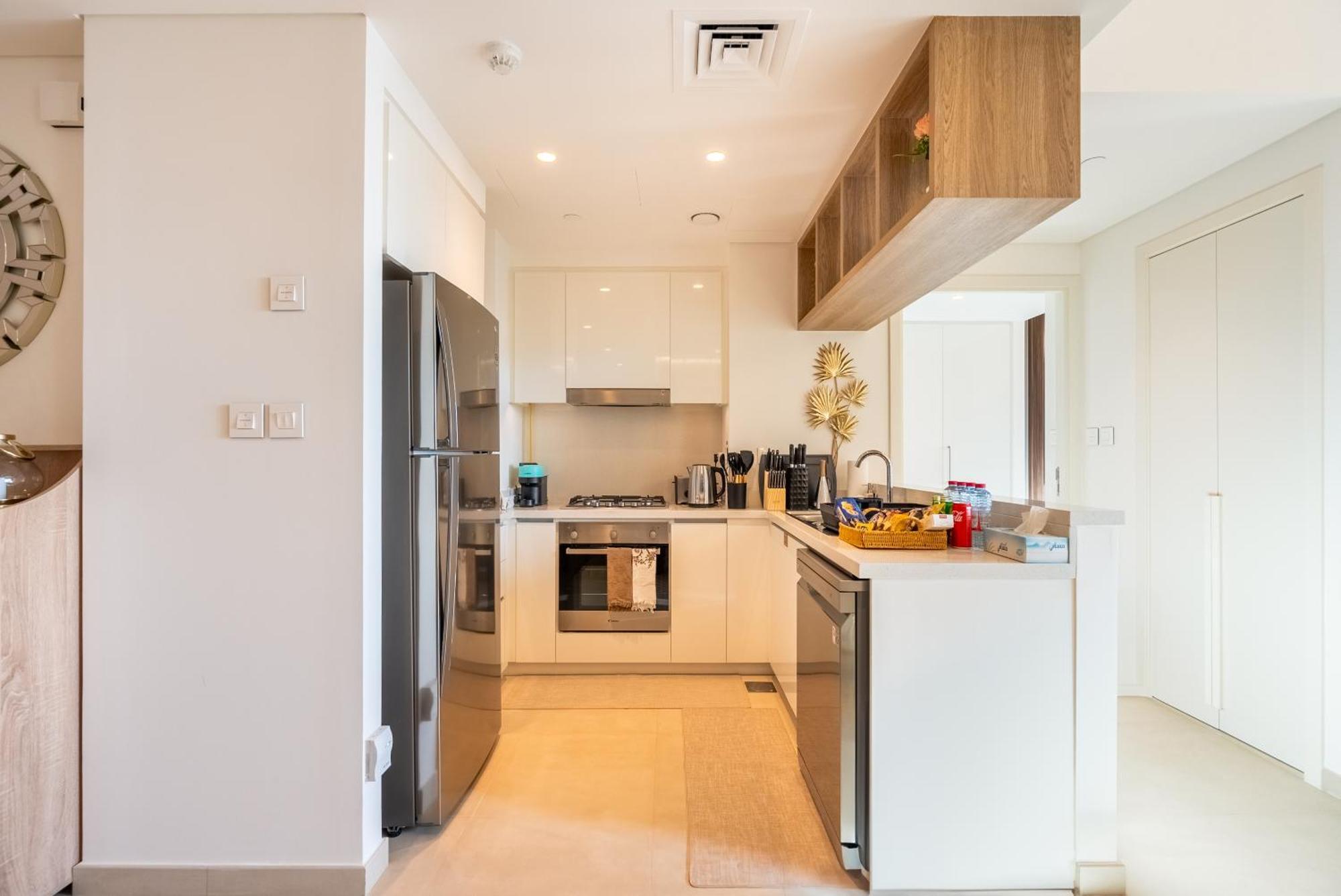 Super Luxury Elevated 2 Bedroom Full Burj Khalifa View Apartment *
