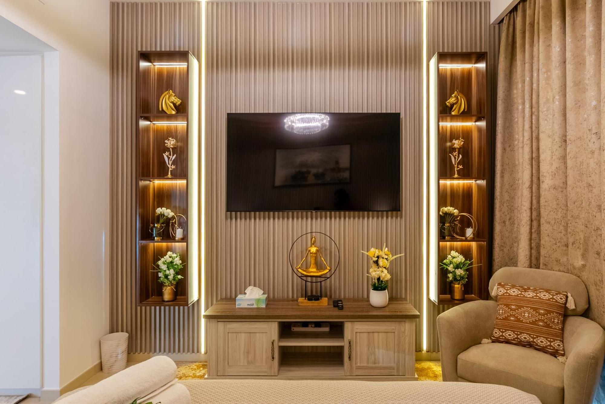 Apartment Super Luxury Elevated 2 Bedroom Full Burj Khalifa View Dubai