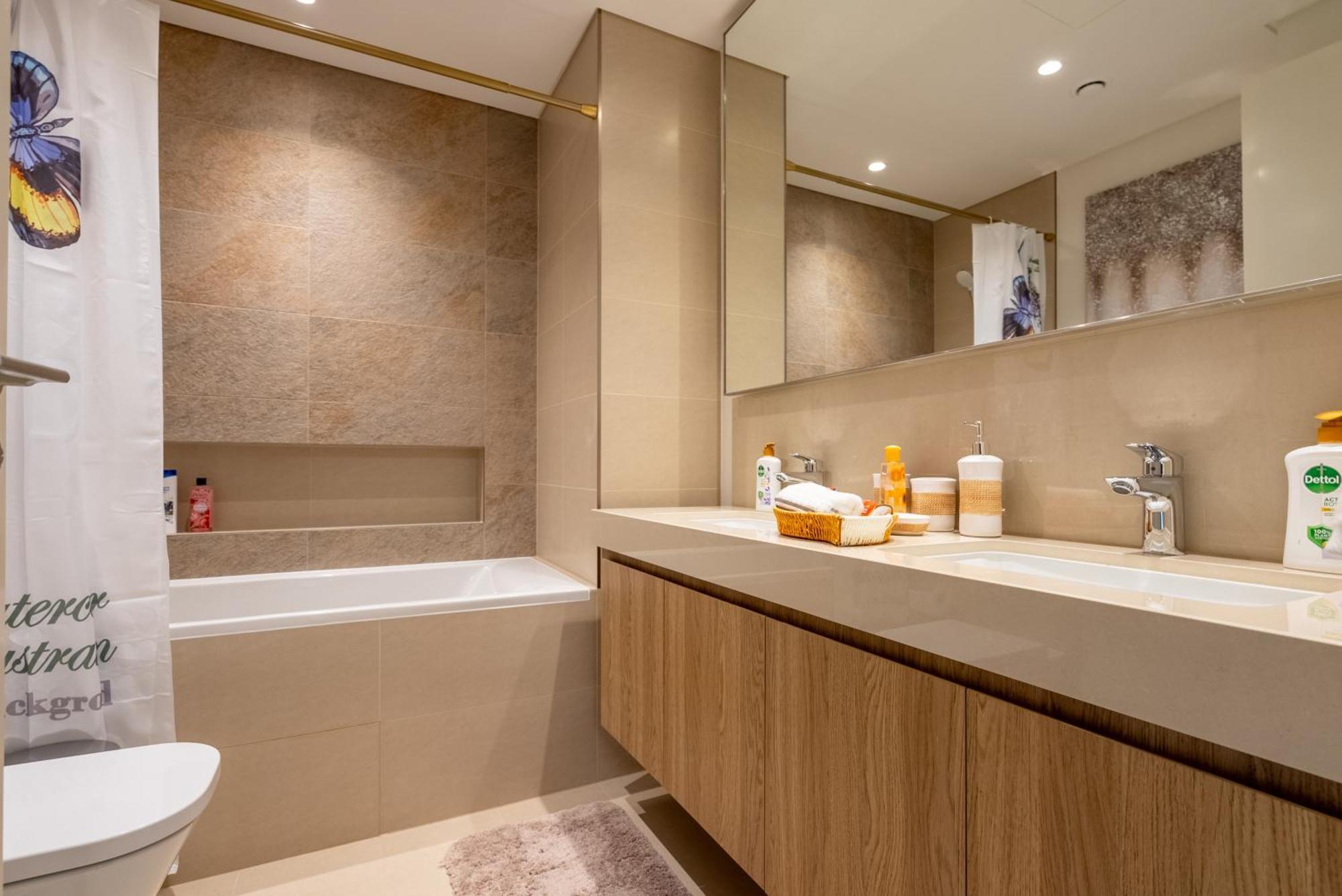 Super Luxury Elevated 2 Bedroom Full Burj Khalifa View Apartment Dubai