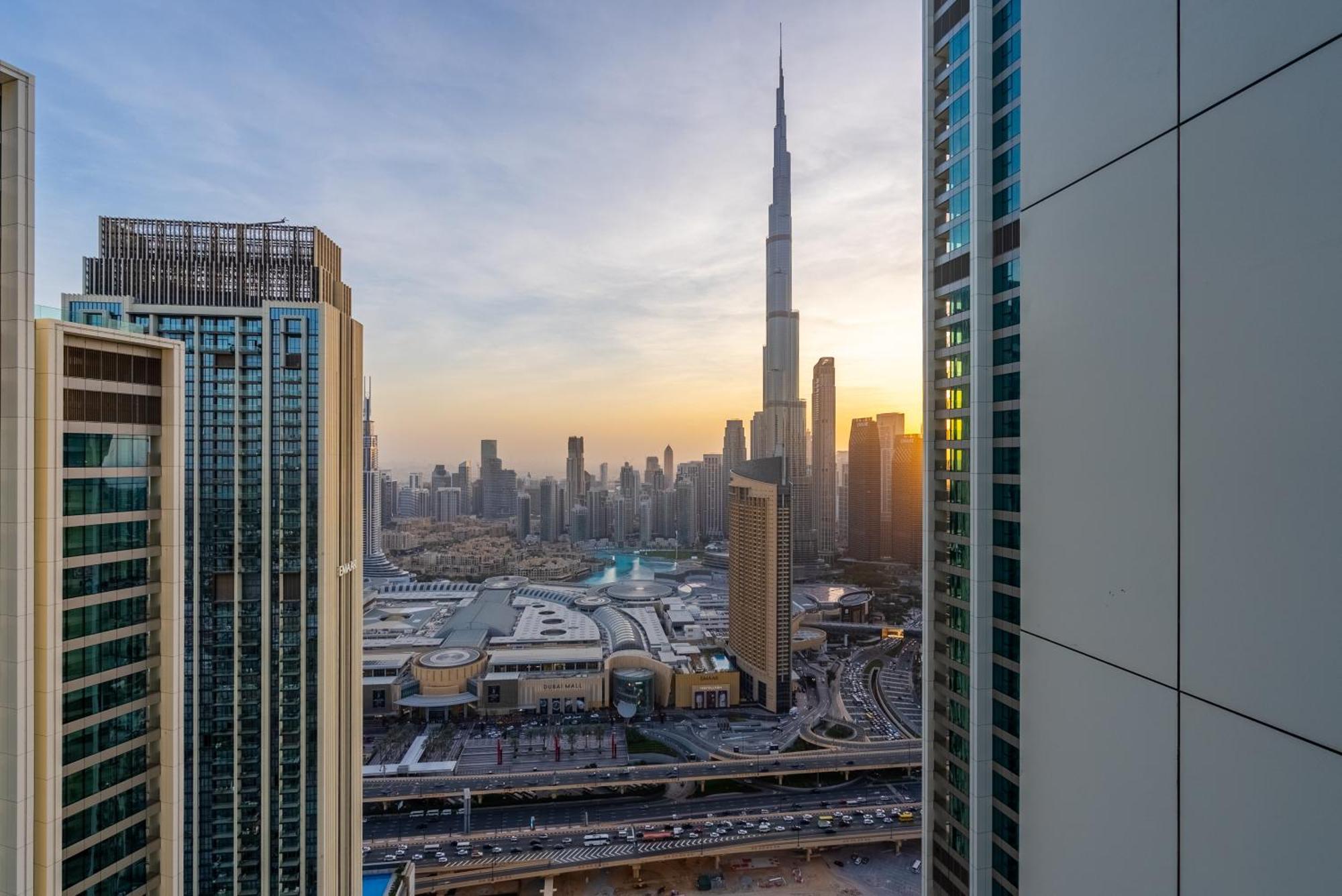 Apartment Super Luxury Elevated 2 Bedroom Full Burj Khalifa View