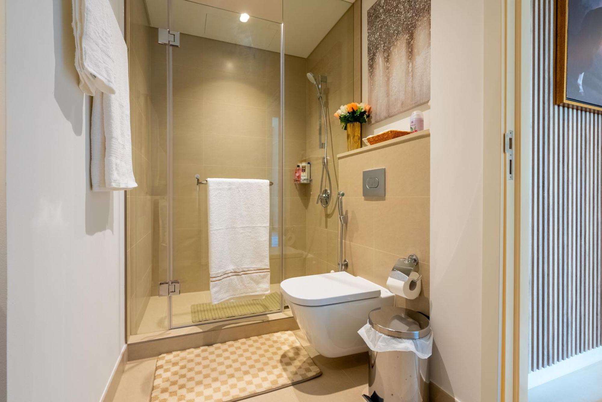 Apartment Super Luxury Elevated 2 Bedroom Full Burj Khalifa View *