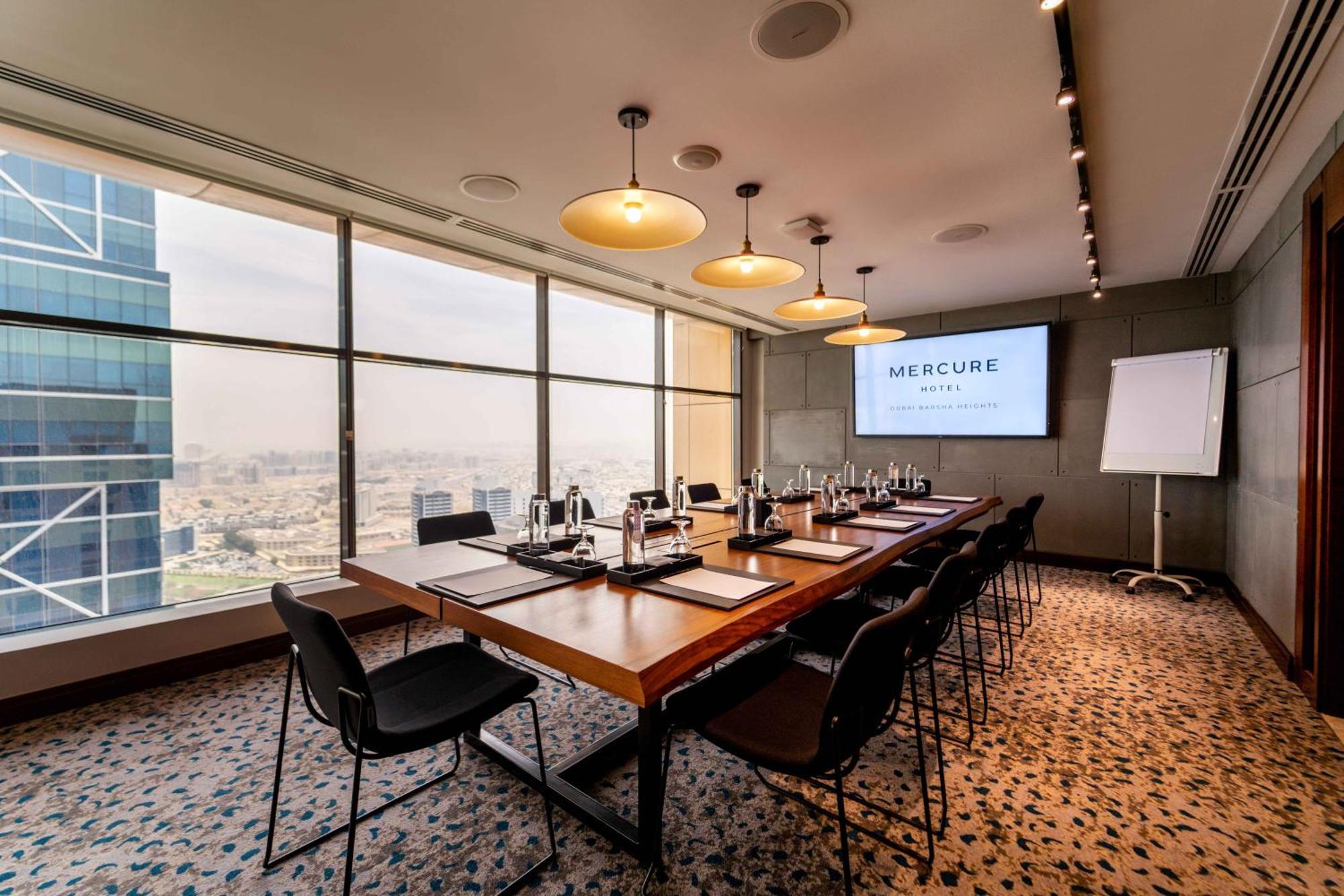 Otel Mercure Barsha Heights And Dubai