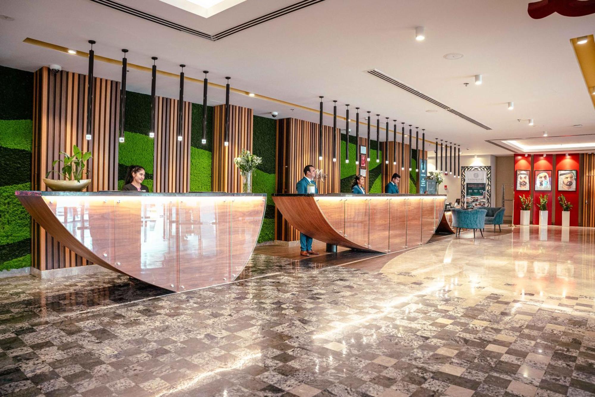 Mercure Barsha Heights And 4*