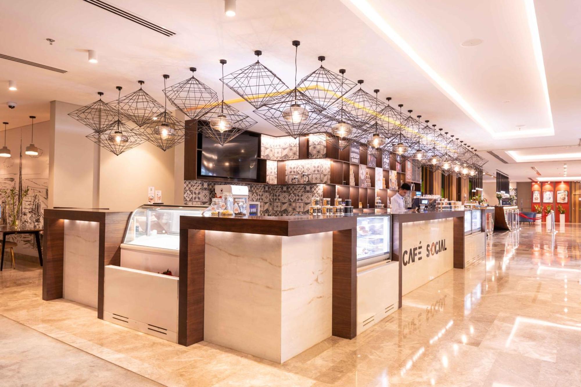 Mercure Barsha Heights And Otel Dubai