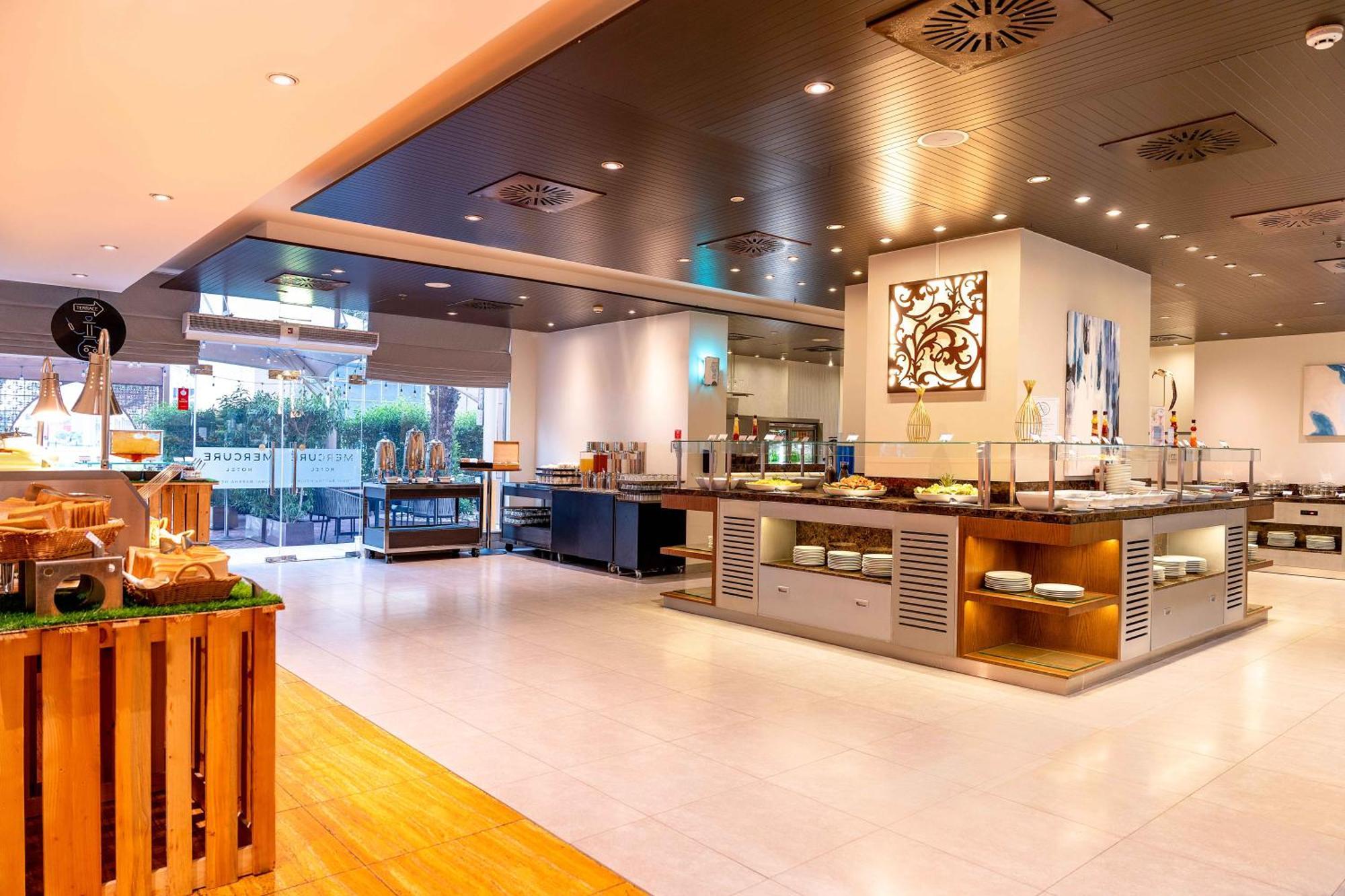 Mercure Barsha Heights And Dubai
