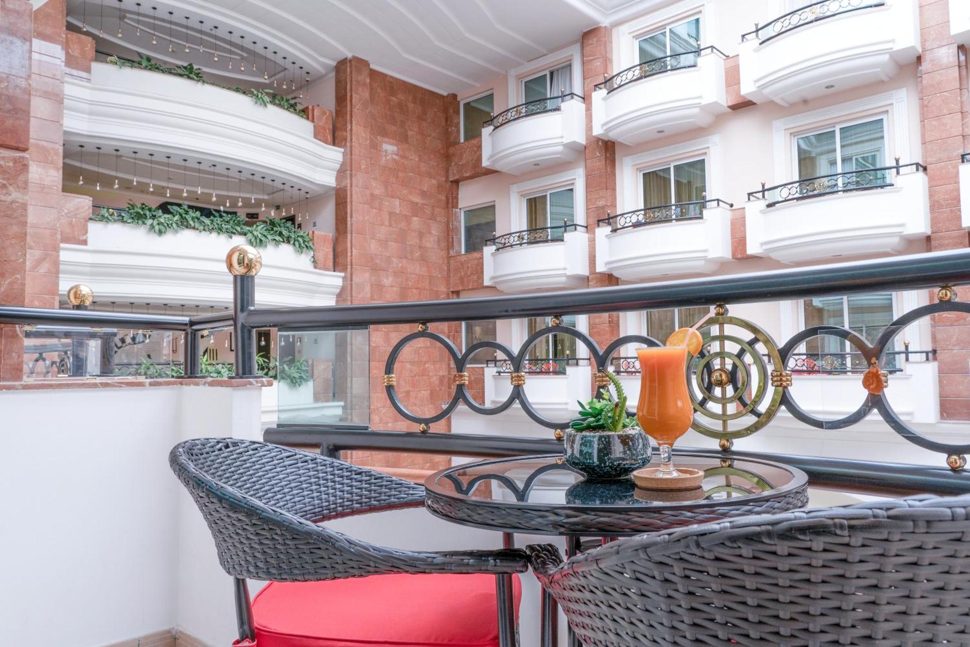 Leva And Suites, Opposite Downtown Aparthotel Dubai
