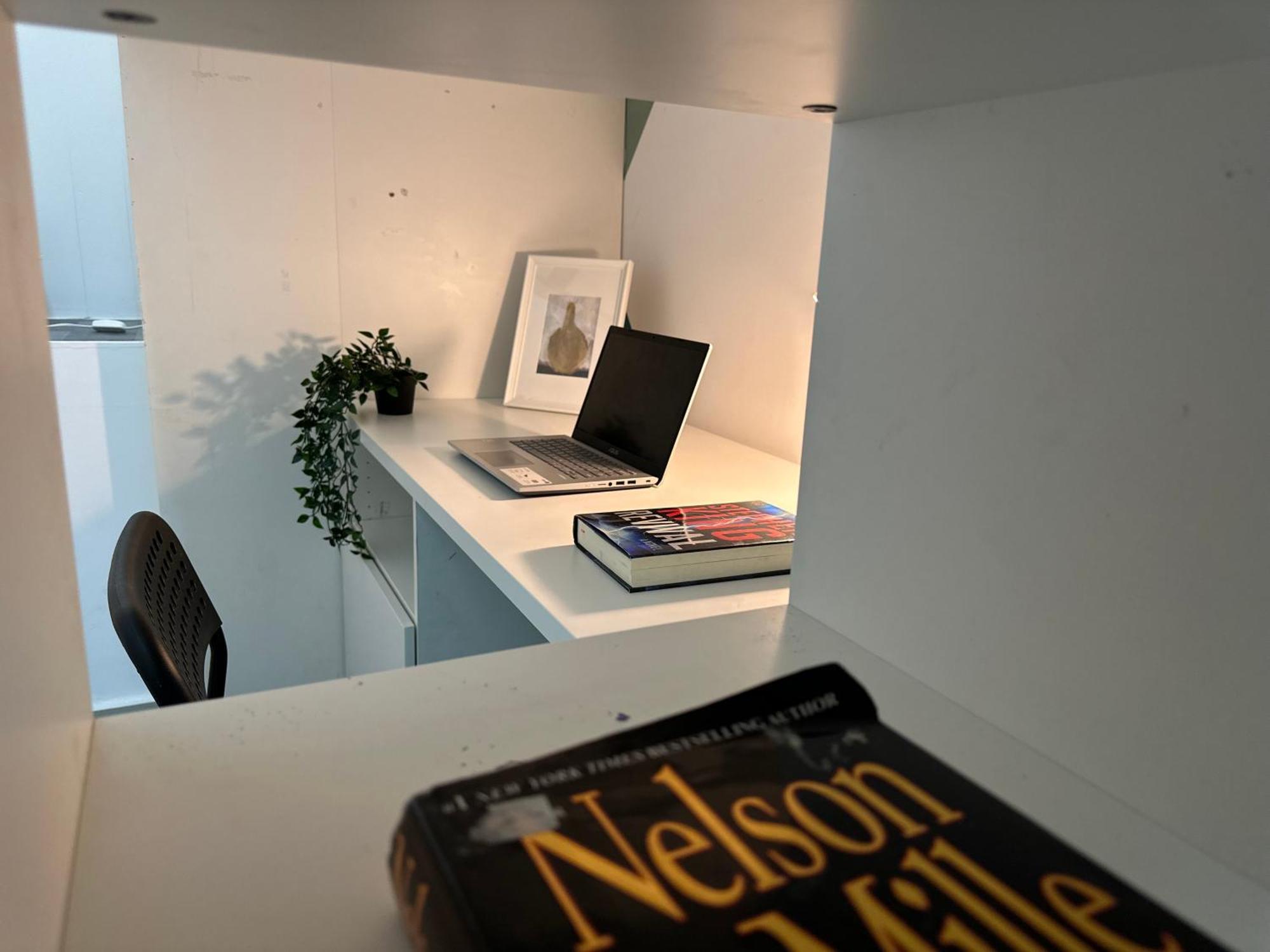 Pansiyon Cozy Loft Partition In Barsha Heights *