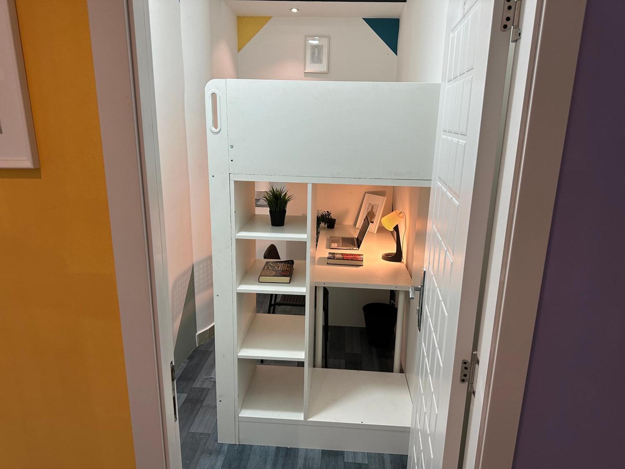 Cozy Loft Partition In Barsha Heights Pansiyon *