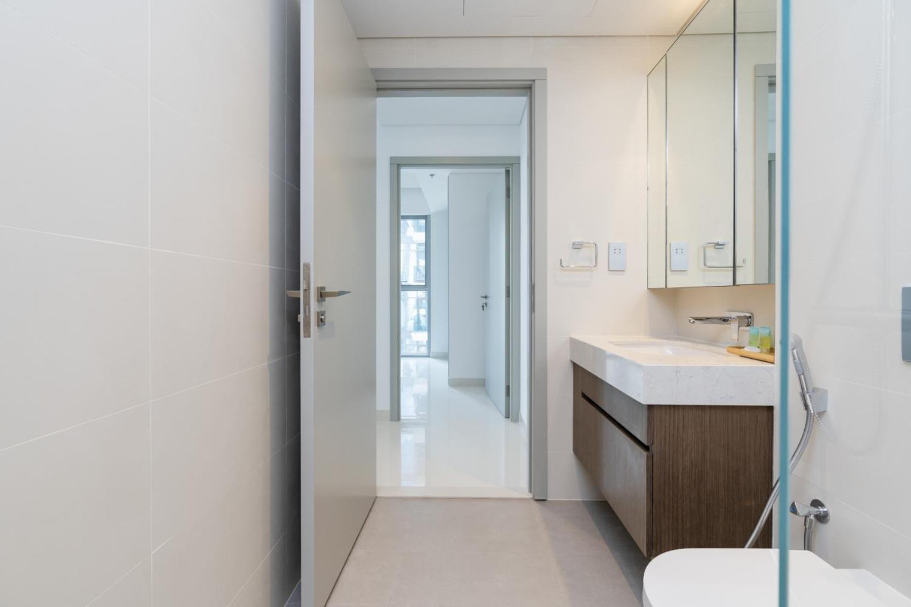 Serene One Bedroom Front * Dubai