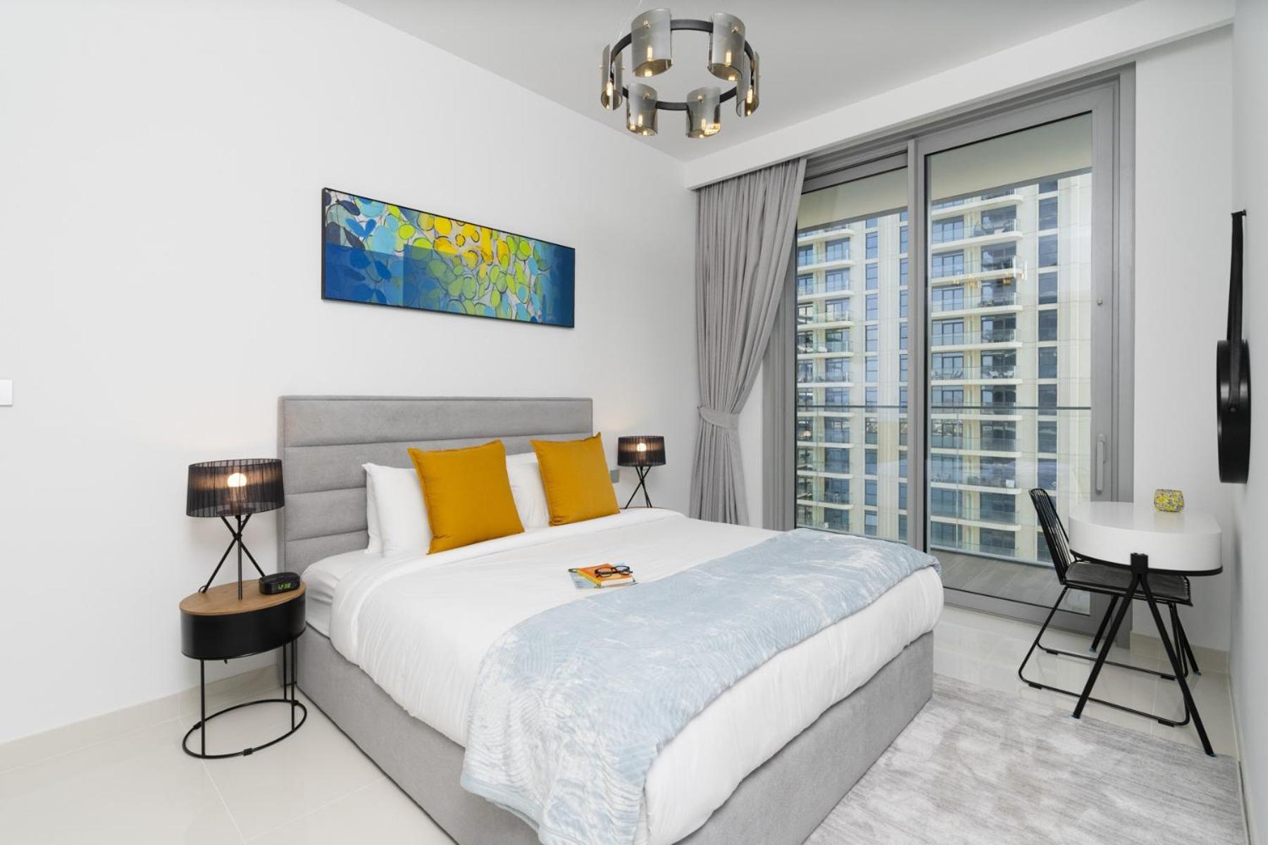 Serene One Bedroom Front * Dubai