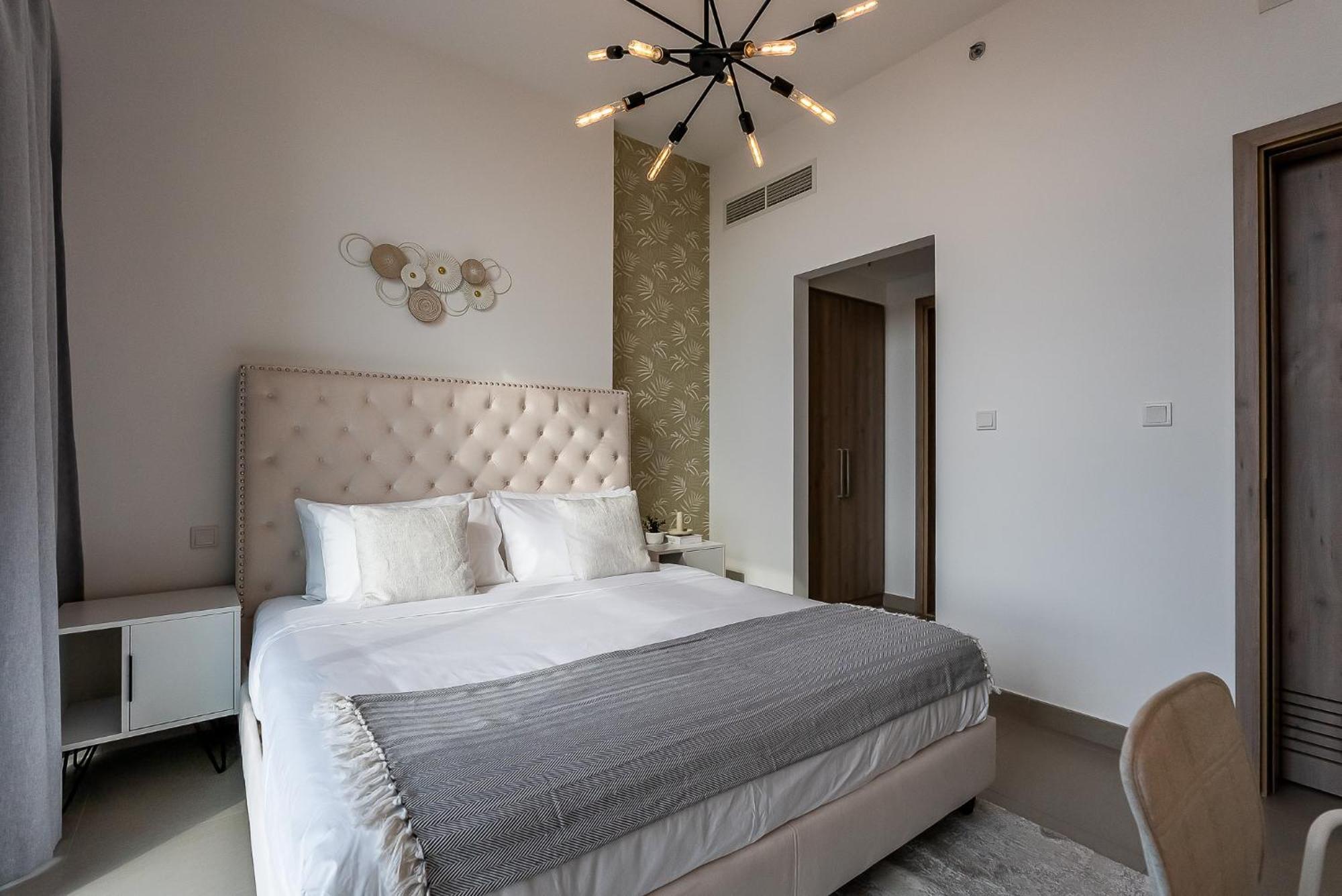 Prive I Hills Apartment *