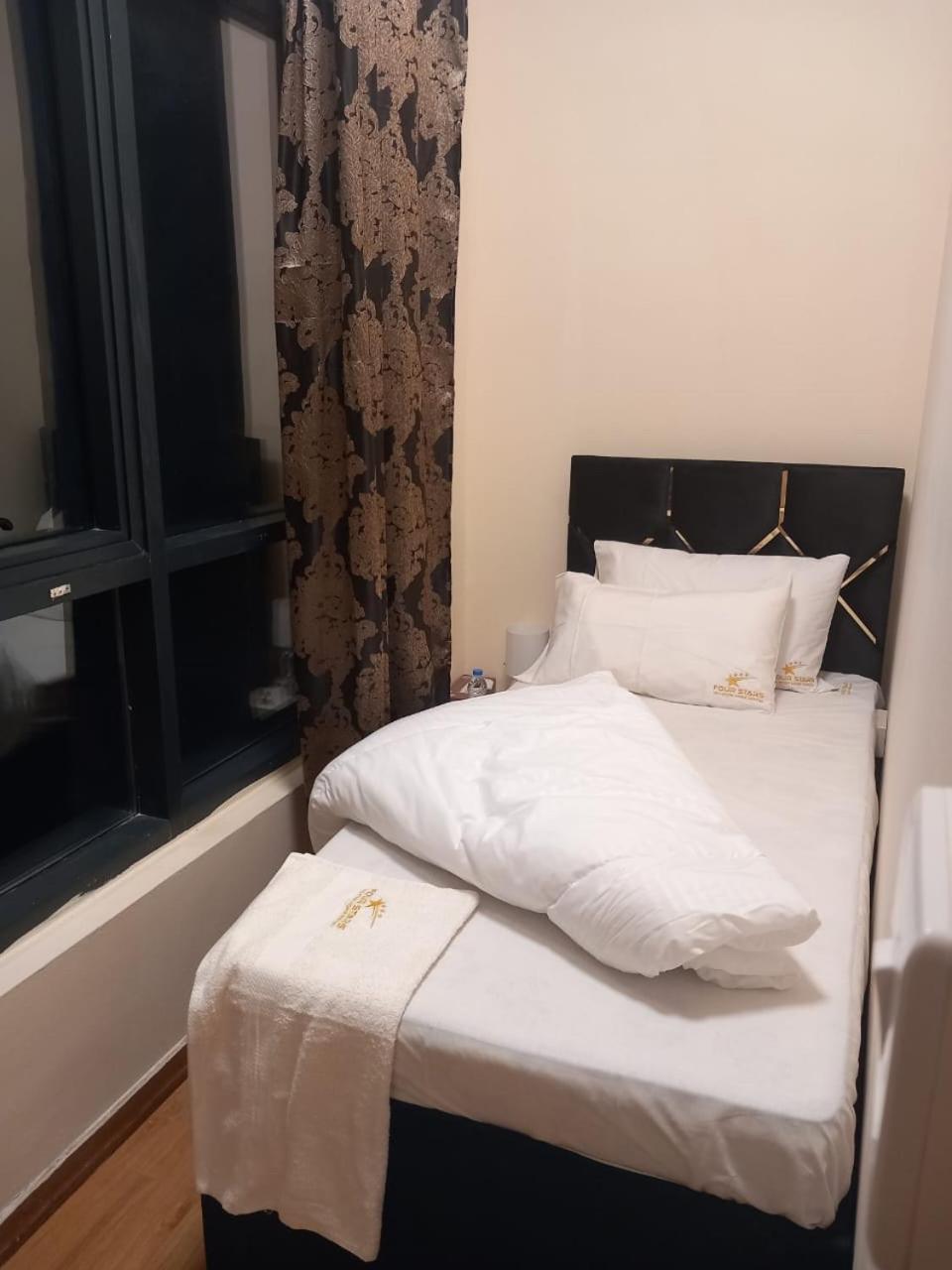 Four Stars Hostel