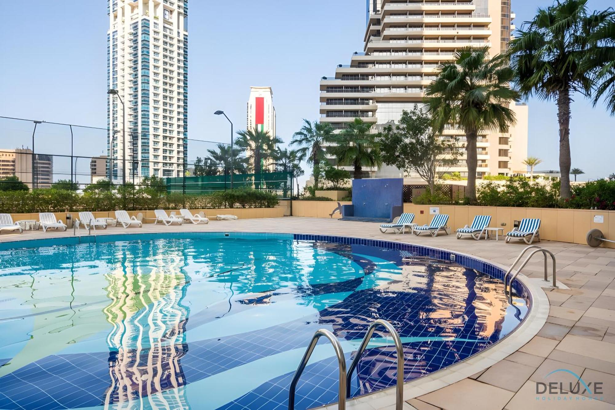 Contemporary 1br At Marina Terrace Tower Marina By Deluxe Homes