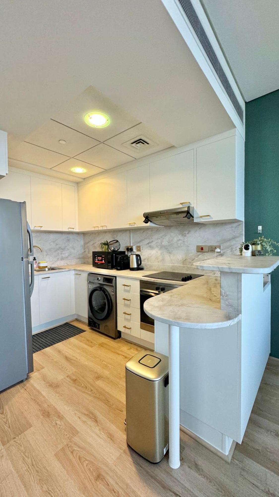 1 Bedroom Elegant & Spacious At Sky Gardens Difc Apartment