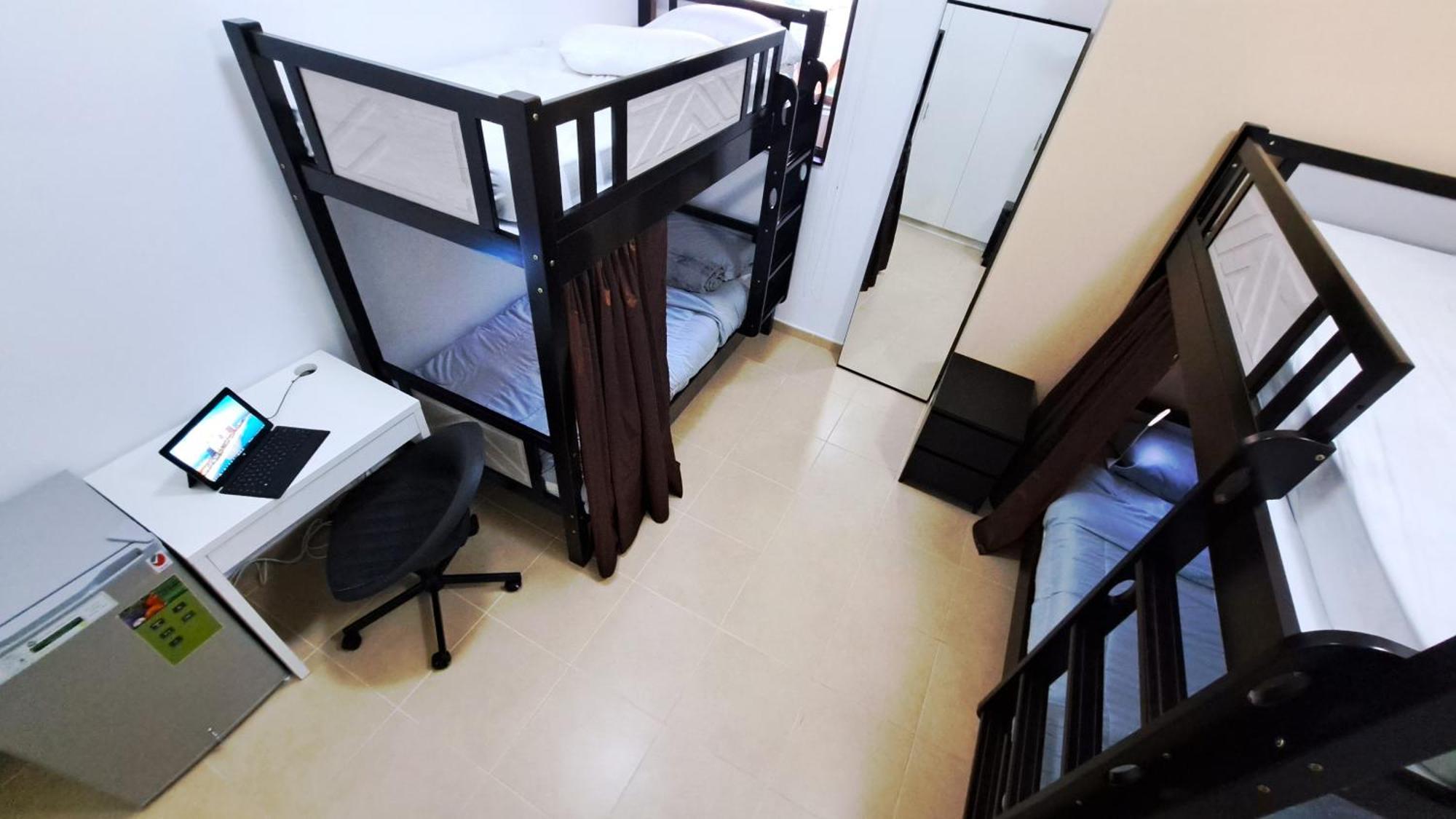 Hostel The Marina View Dubai