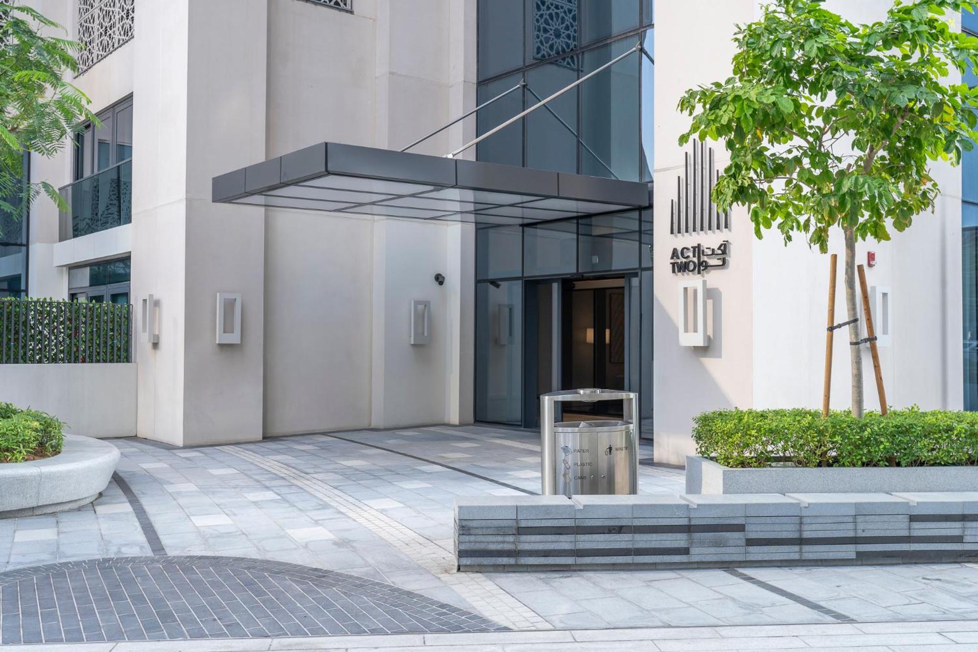 Chic Luxe 2br I High Floor L By Burj Khalifa & Mall I Pool L Gym *