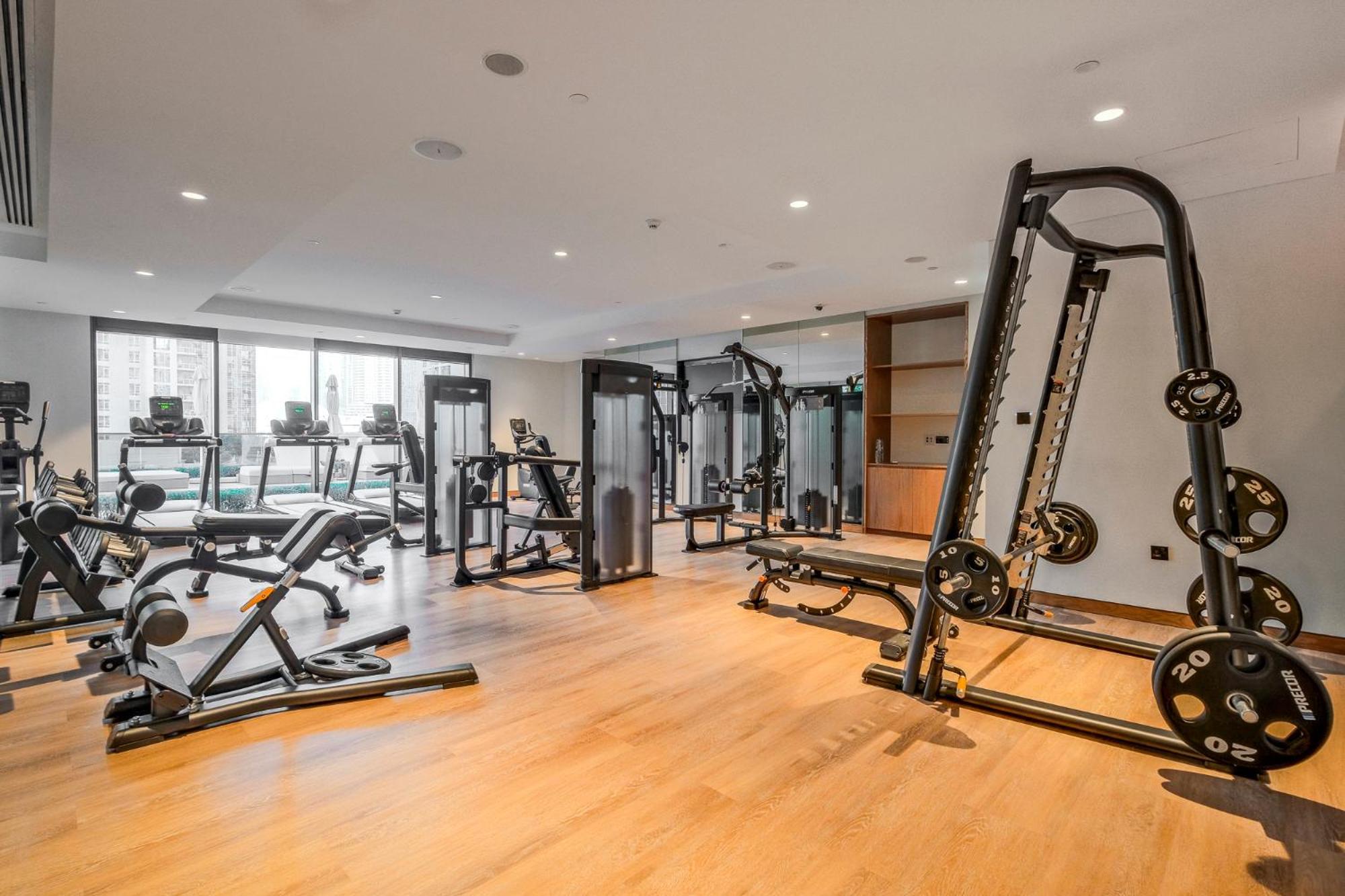 Apartment Chic Luxe 2br I High Floor L By Burj Khalifa & Mall I Pool L Gym