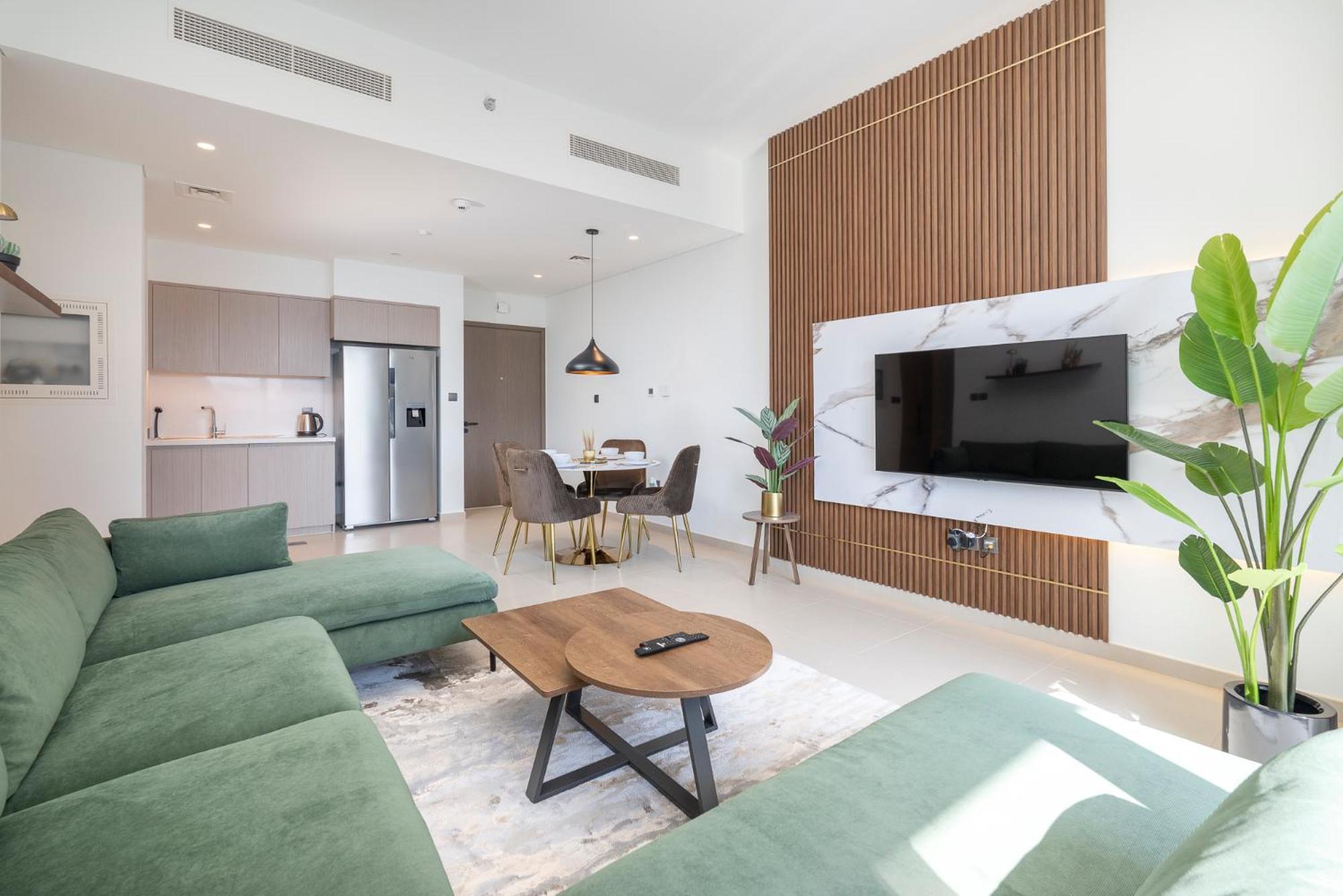 Chic Luxe 2br I High Floor L By Burj Khalifa & Mall I Pool L Gym