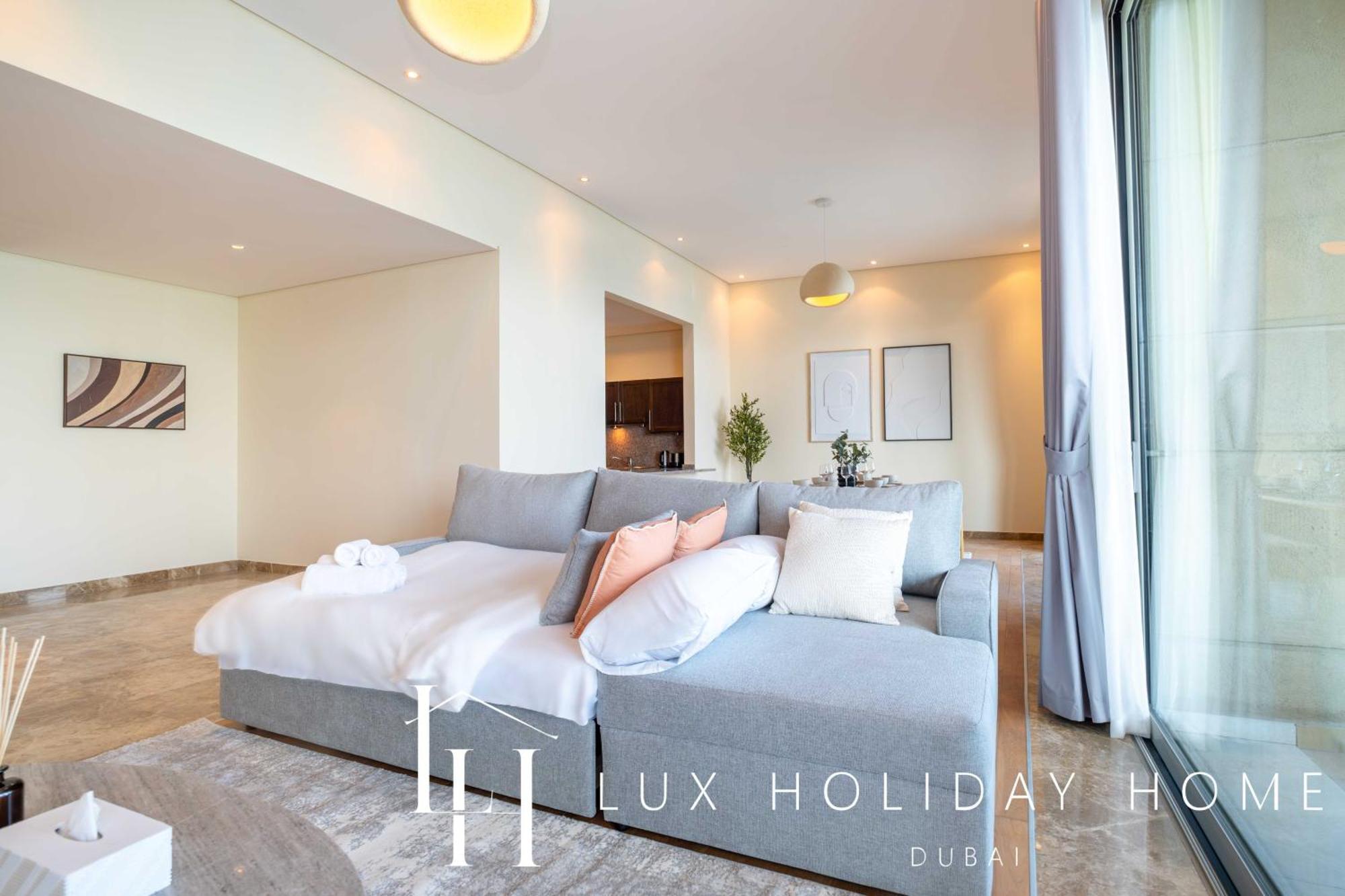 Lux The Palm Burj View