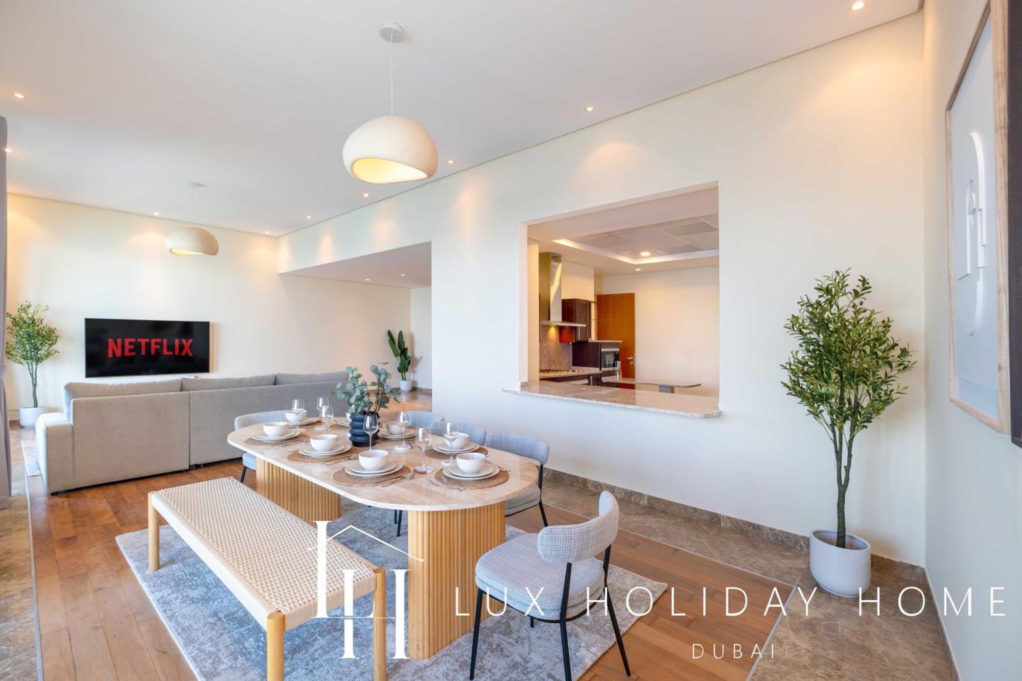 Lux The Palm Burj View Apartment *