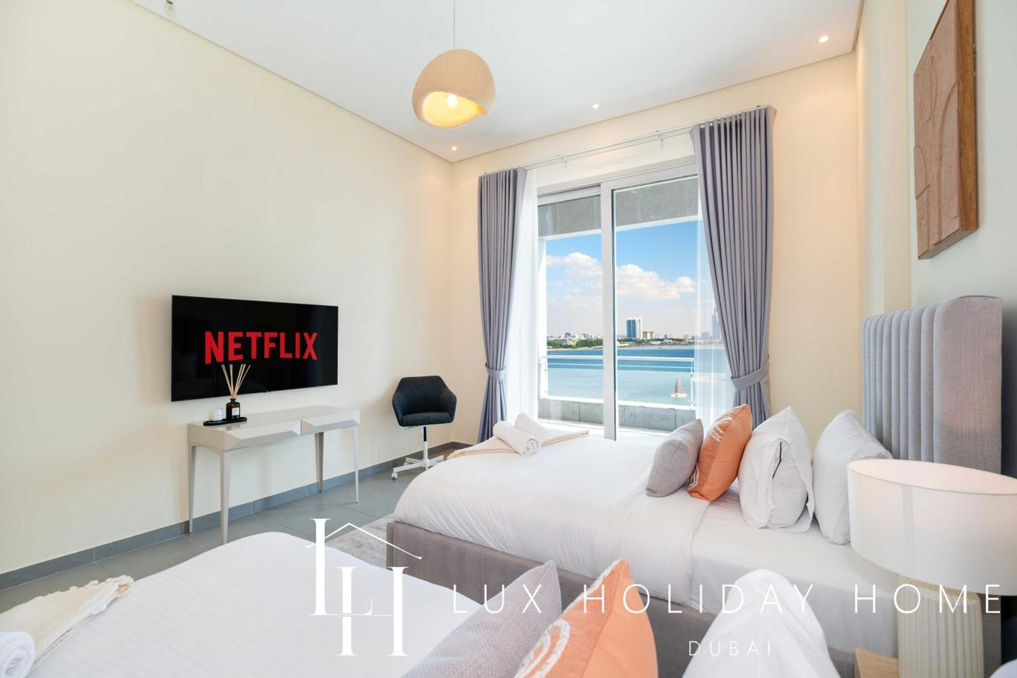 Lux The Palm Burj View Apartment *