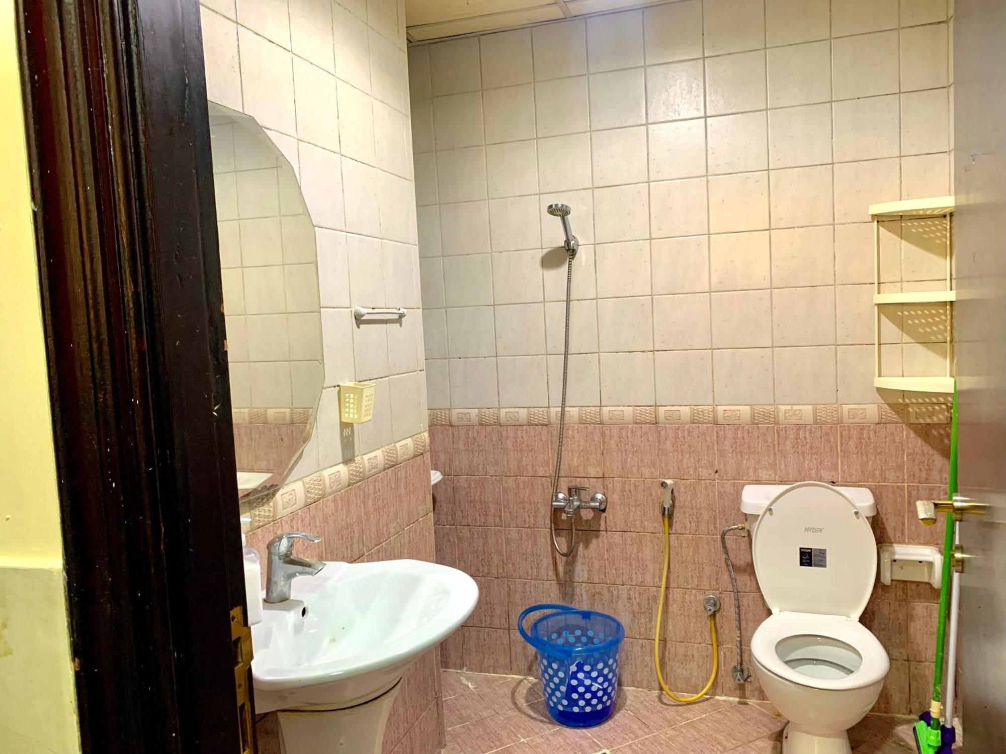 Hostel Falcon Living Dubai