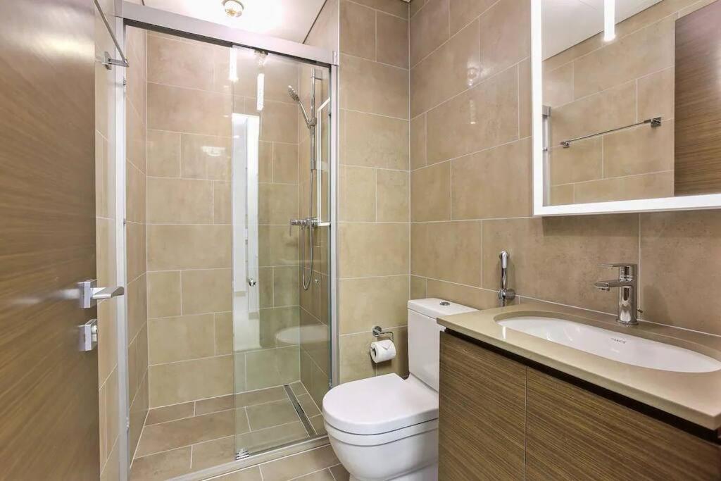 Sunset View:1br In Dubai's Heart