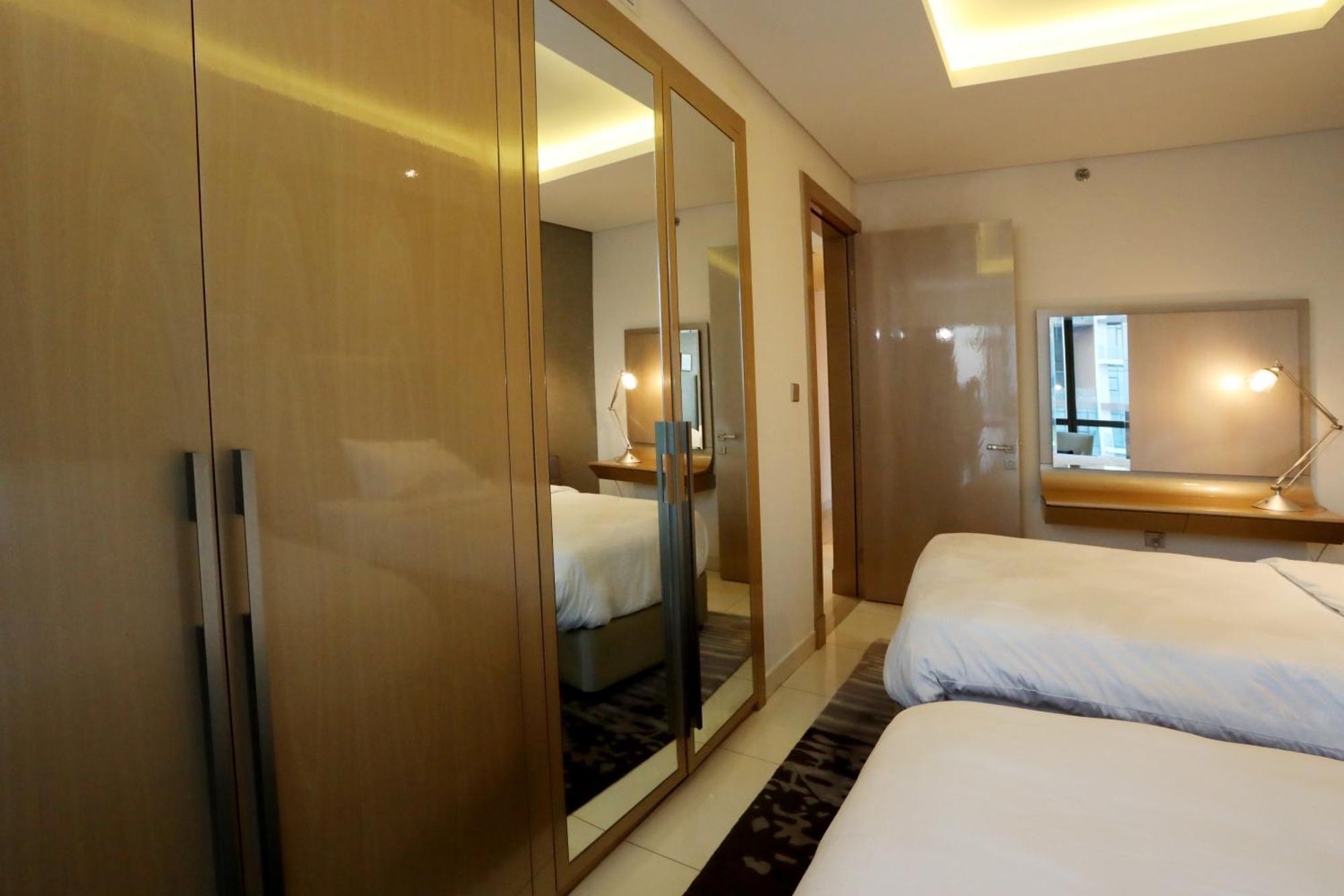 Apartment Brownstone - Paramount Five Star Dubai