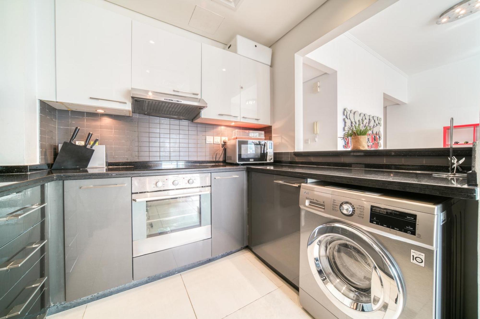 Mint - Silverene Apartment