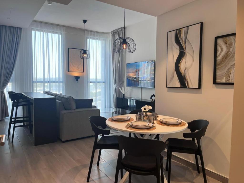 Dar Alsalam - Premium And Spacious 1br With Balcony In Noor 2 *