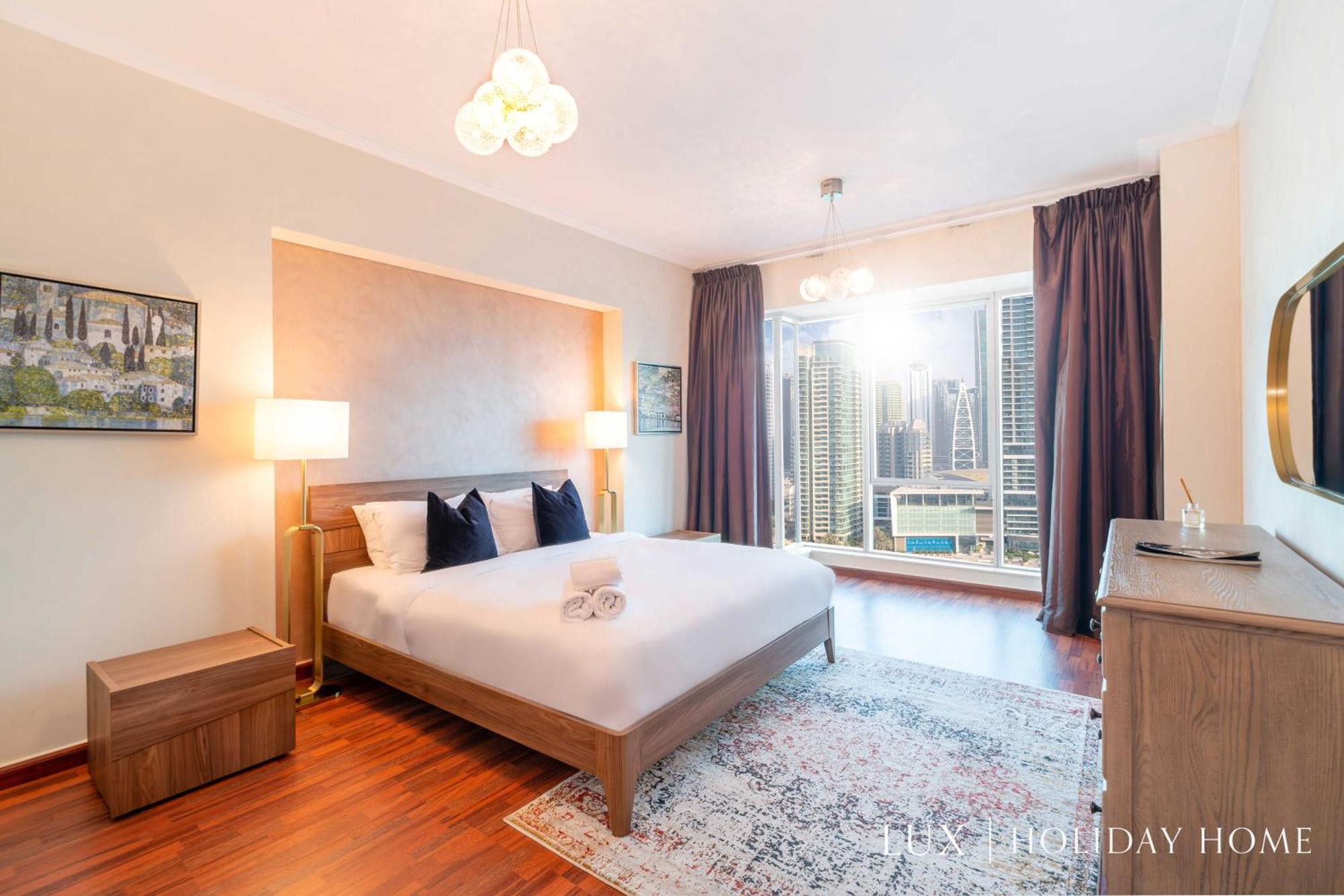 Lux - The Scenic Space Marina View Daire
