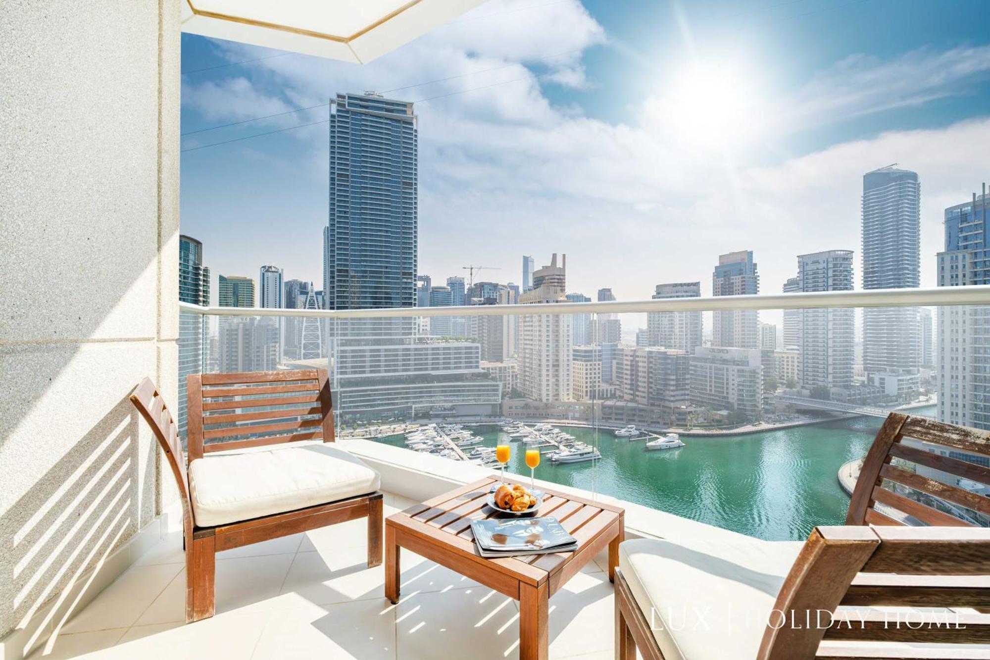 Lux - The Scenic Space Marina View Daire Dubai