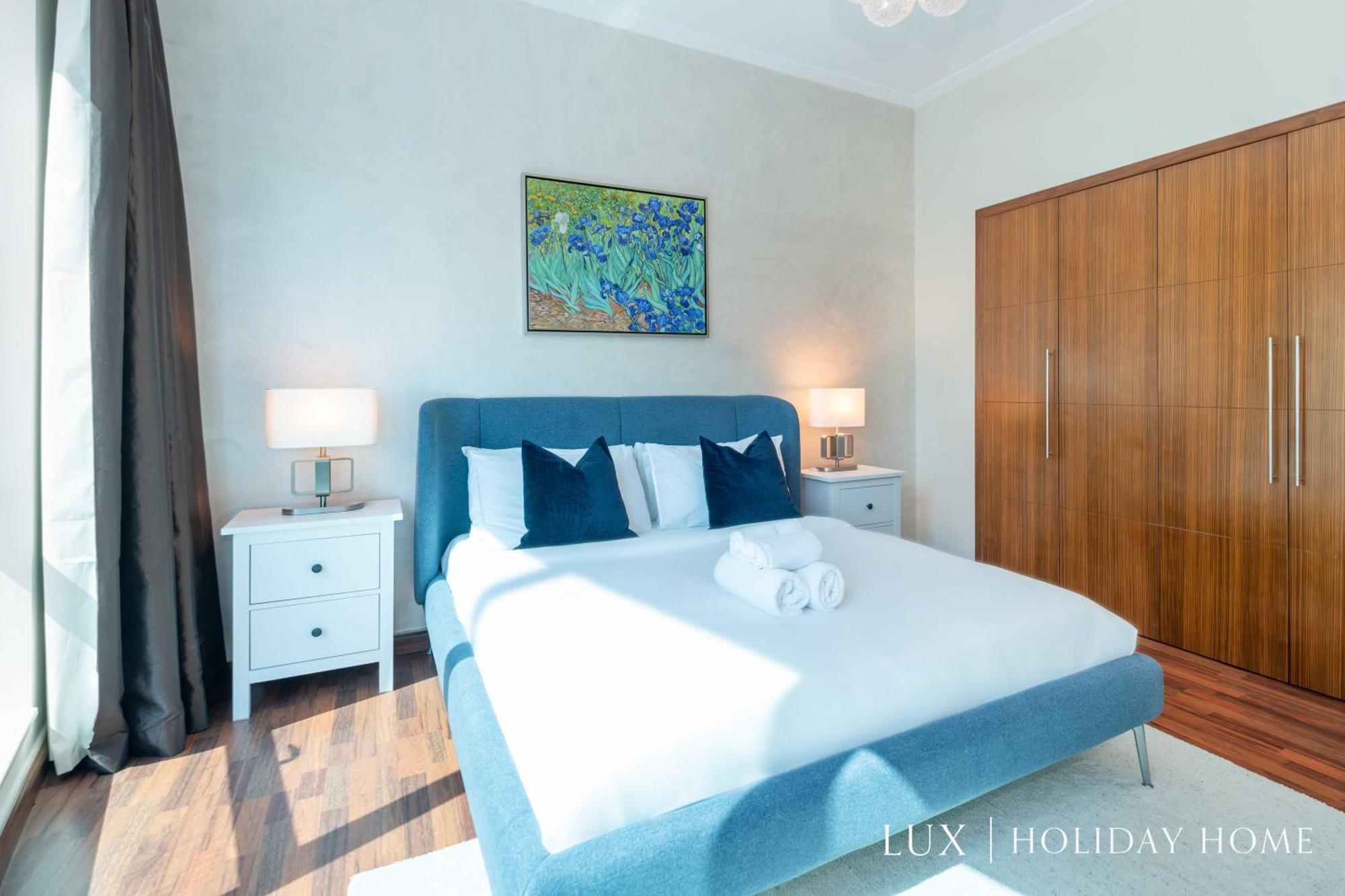 Lux - The Scenic Space Marina View Daire Dubai