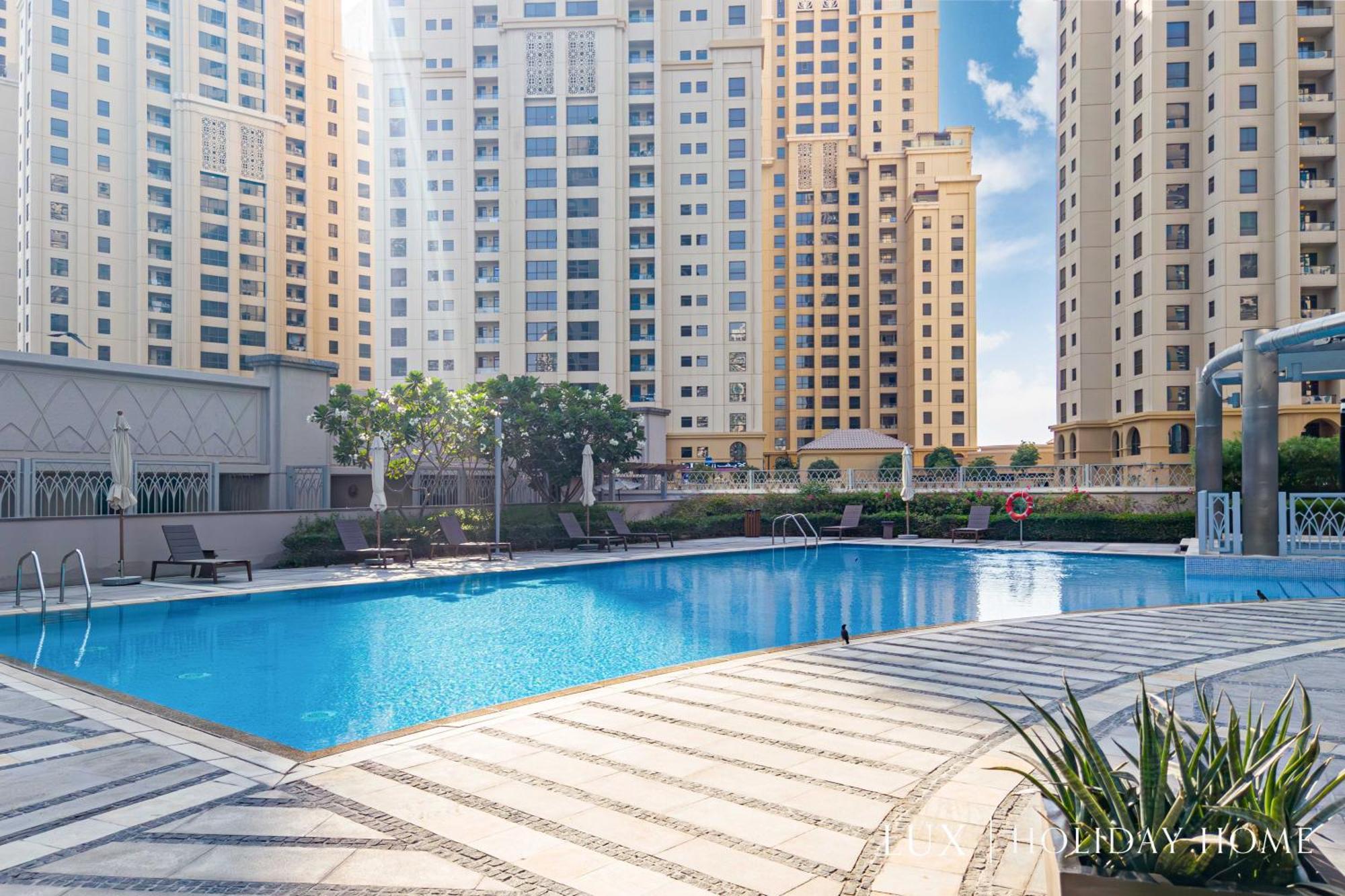 Lux - The Scenic Space Marina View Daire Dubai