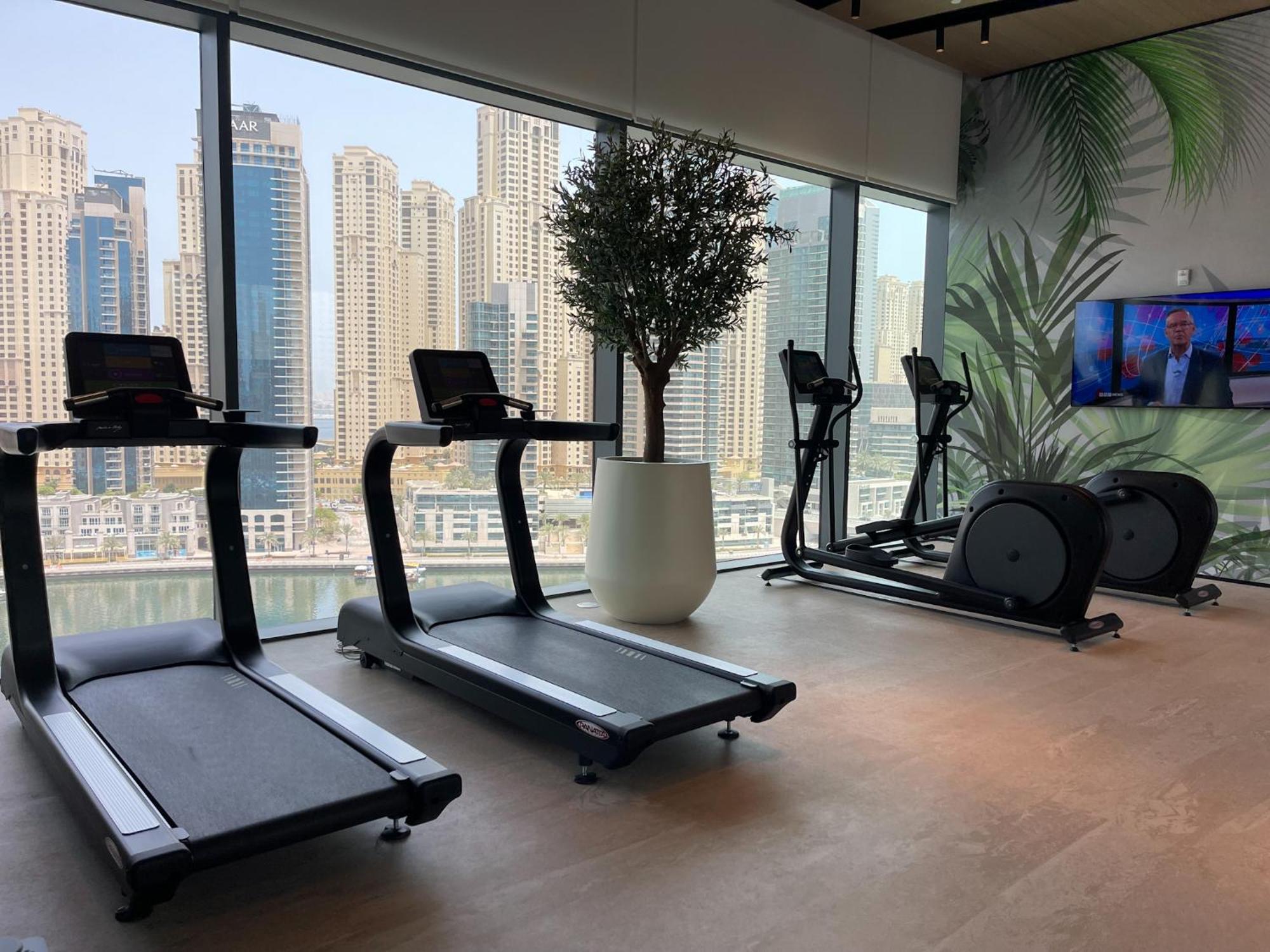 Luxury Living At Vida Marina & Yacht Club Dubai