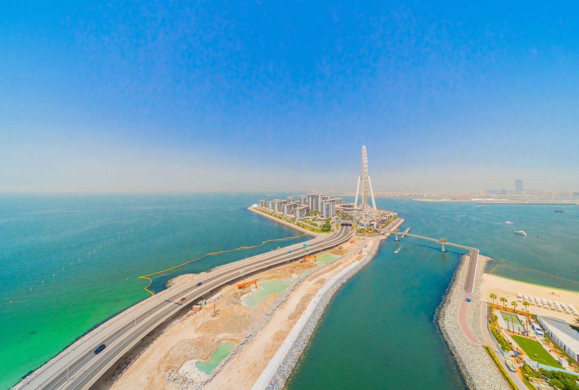 Eden's Homes & - 52-42 Emaar Apartment *