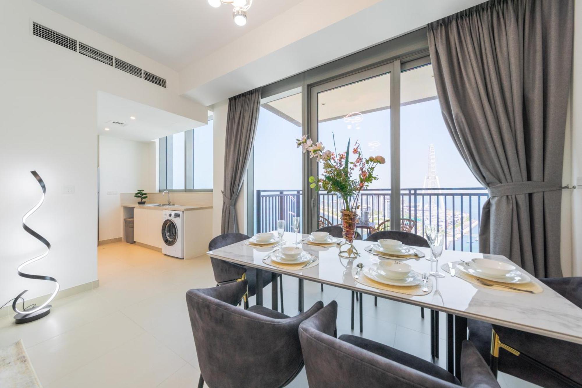 Eden's Homes & - 52-42 Emaar Apartment *