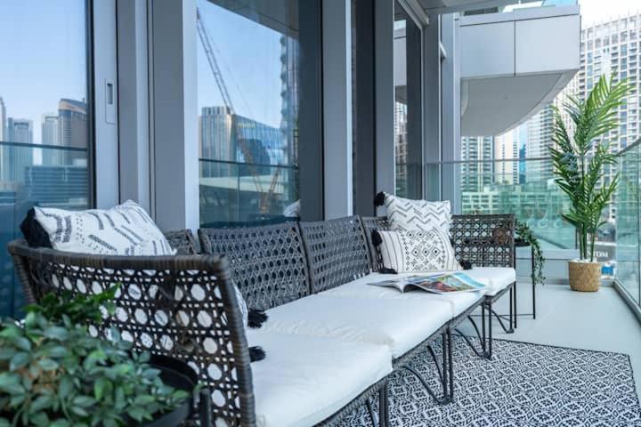 Apartment Vogue Downtown - Opera Grand - Burj Khalifa & Fountain Views *