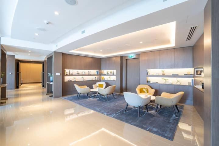 Vogue Downtown - Opera Grand - Burj Khalifa & Fountain Views Apartment Dubai