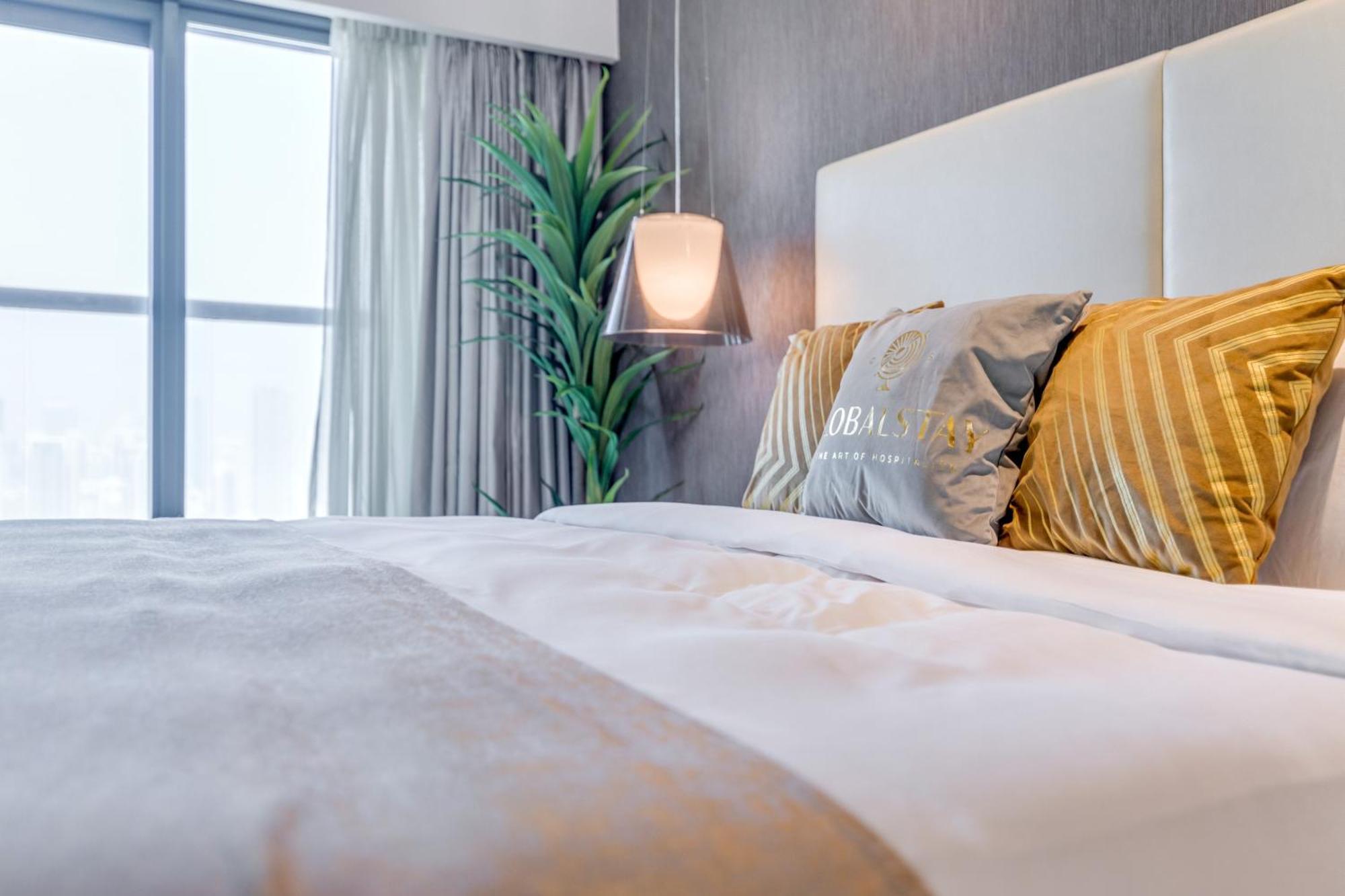 Globalstay Damac Towers By Paramount In Business Bay Apartment