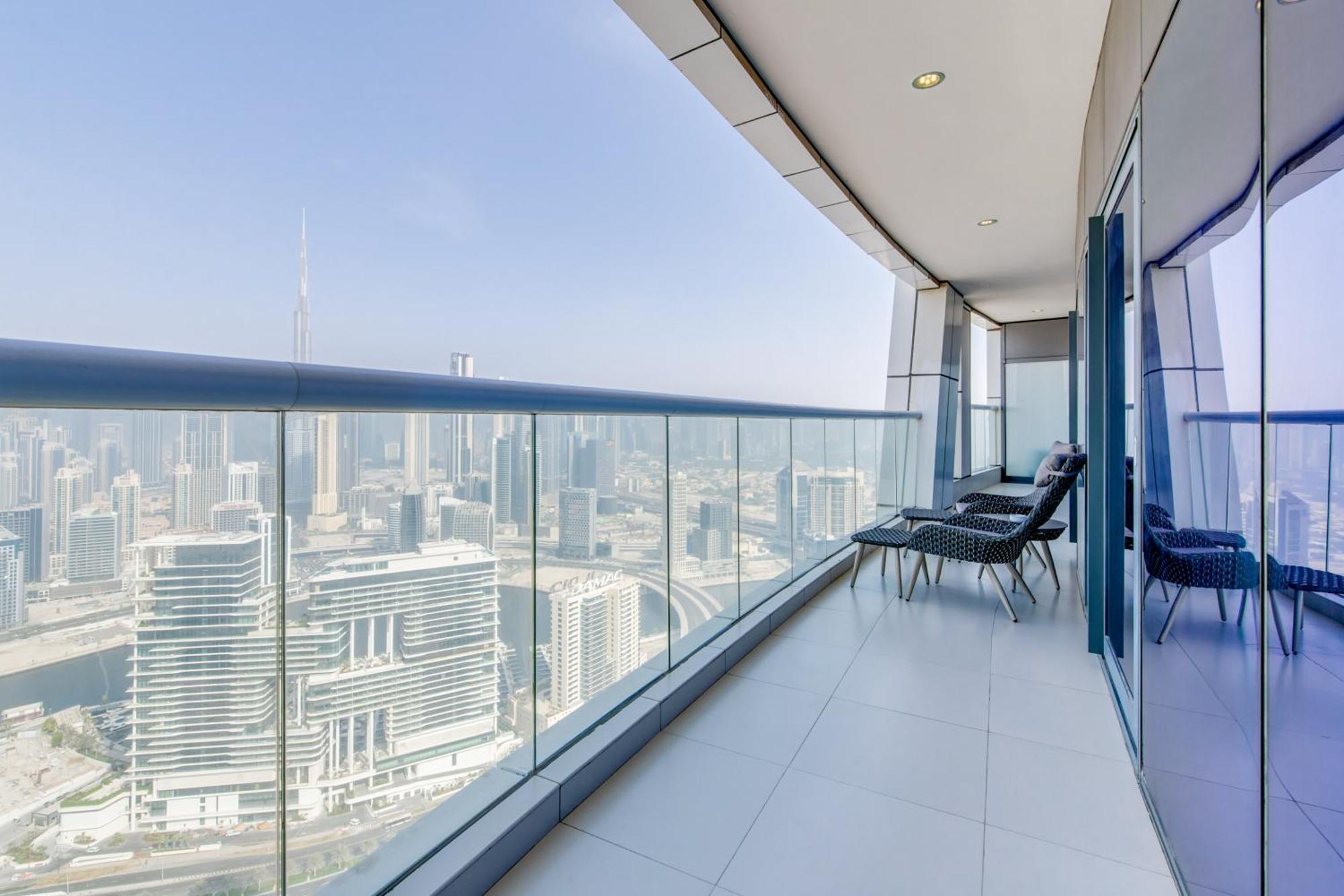 Globalstay Damac Towers By Paramount In Business Bay * Dubai
