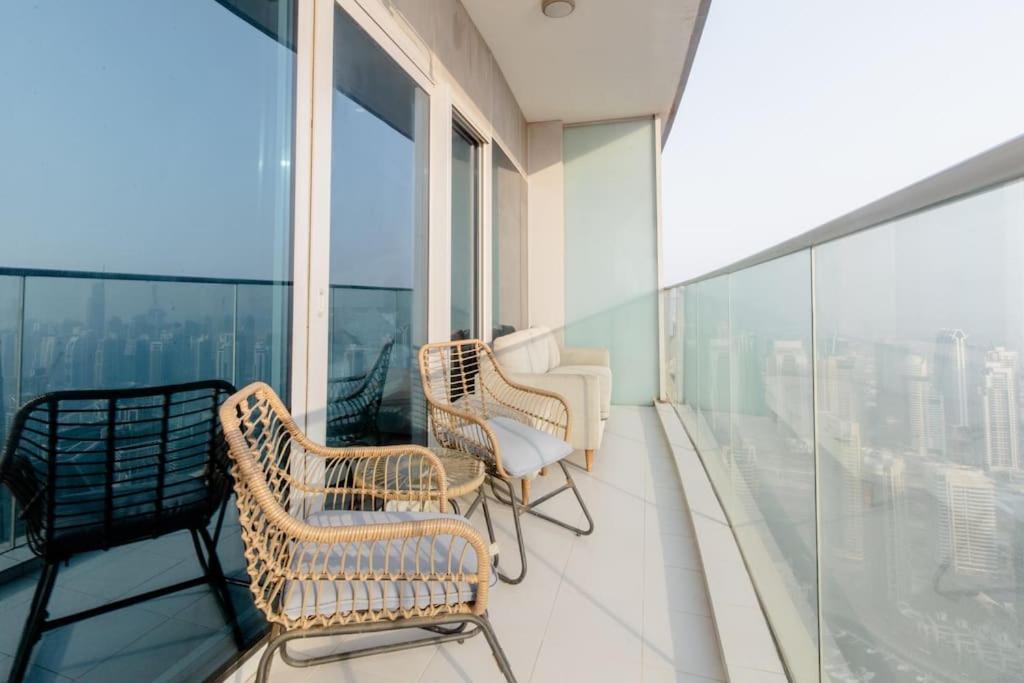 1br Fendi Unit In Damac Heights On 65th Floor Dubai