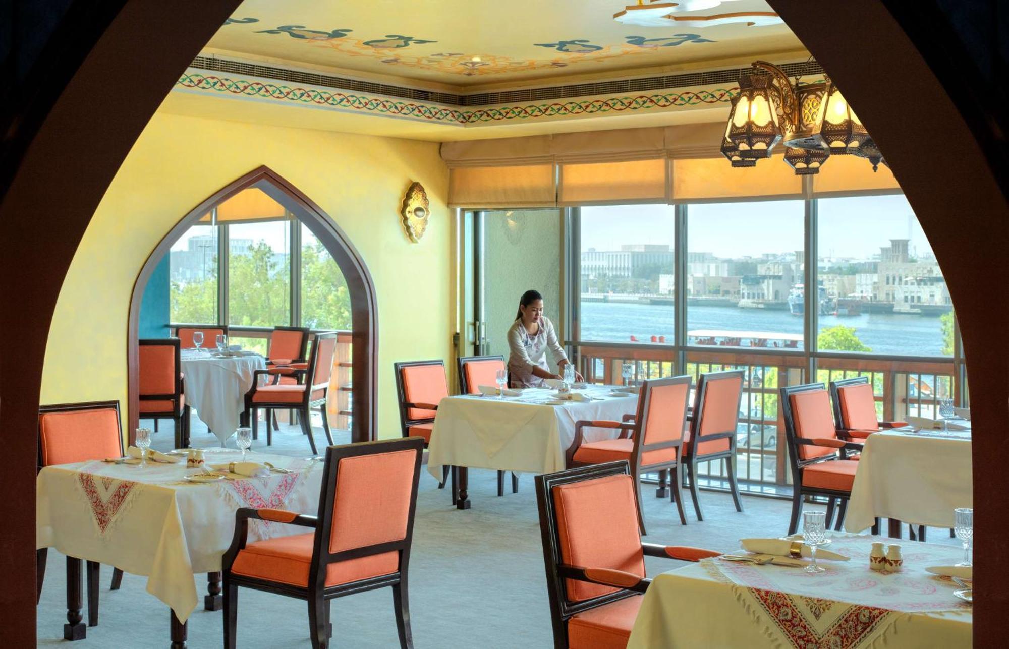 Radisson Blu Hotel, Deira Creek 5* Dubai