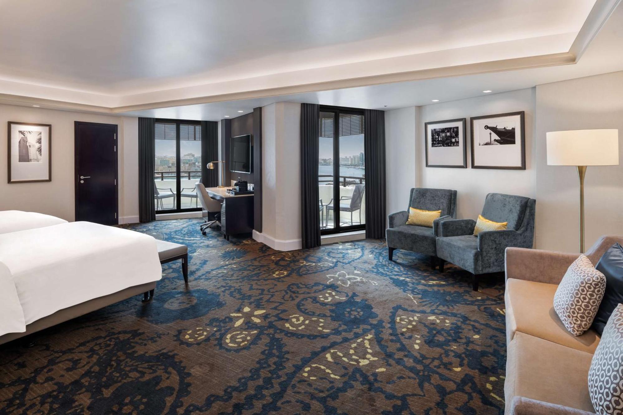 Radisson Blu Hotel, Deira Creek Hotel