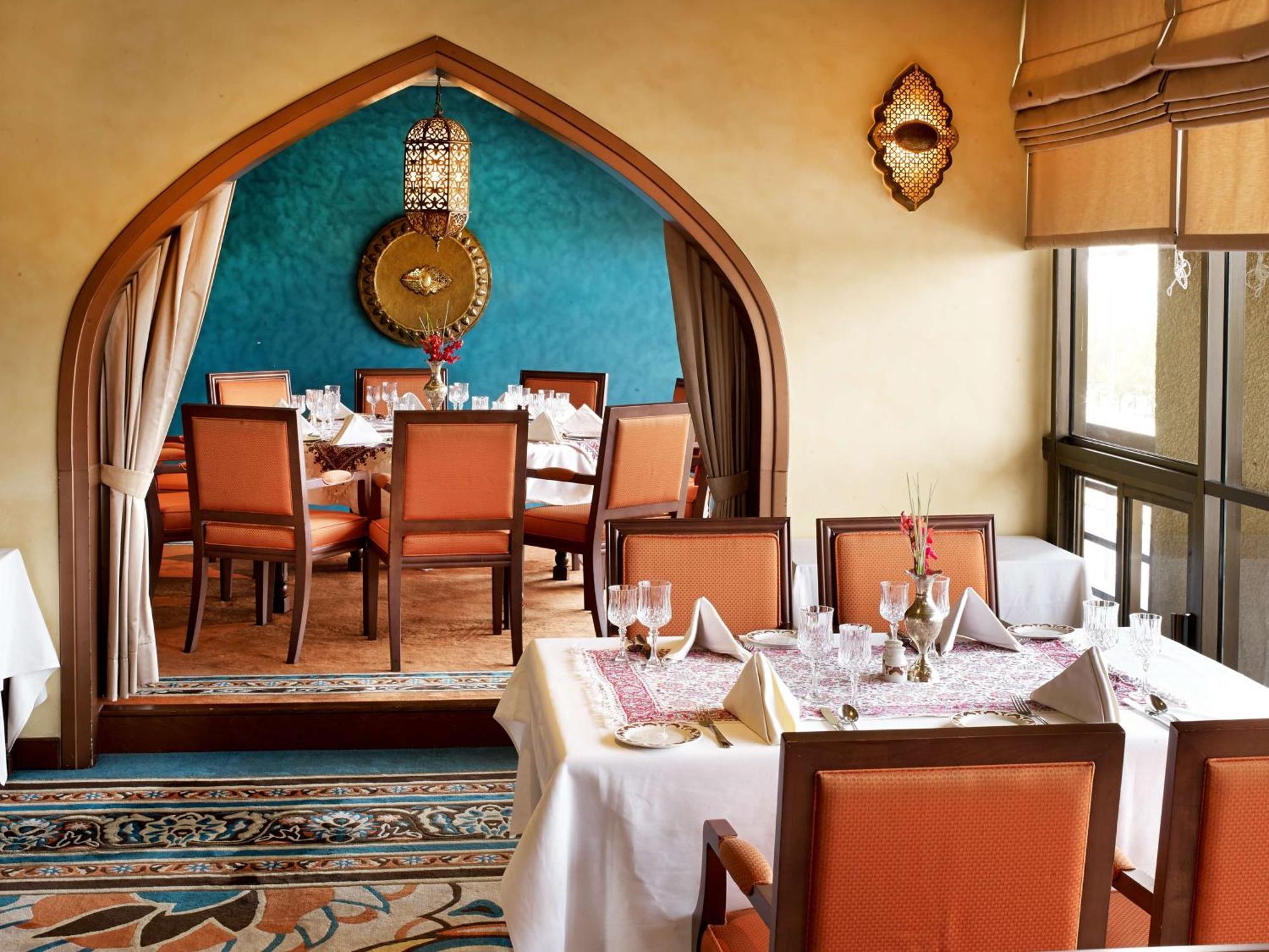 Radisson Blu Hotel, Deira Creek Dubai