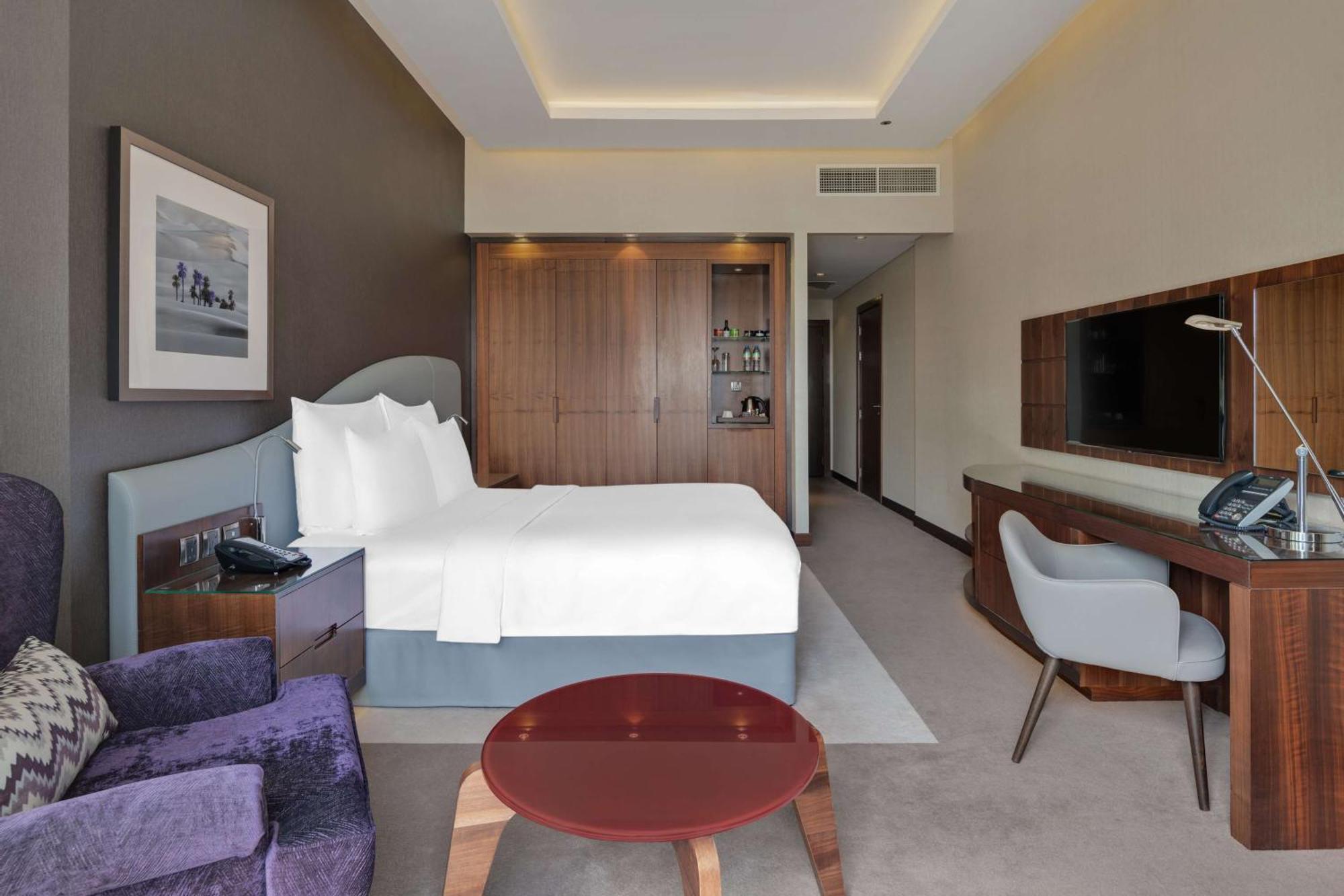 Hotel Radisson Blu Hotel, Waterfront 5*