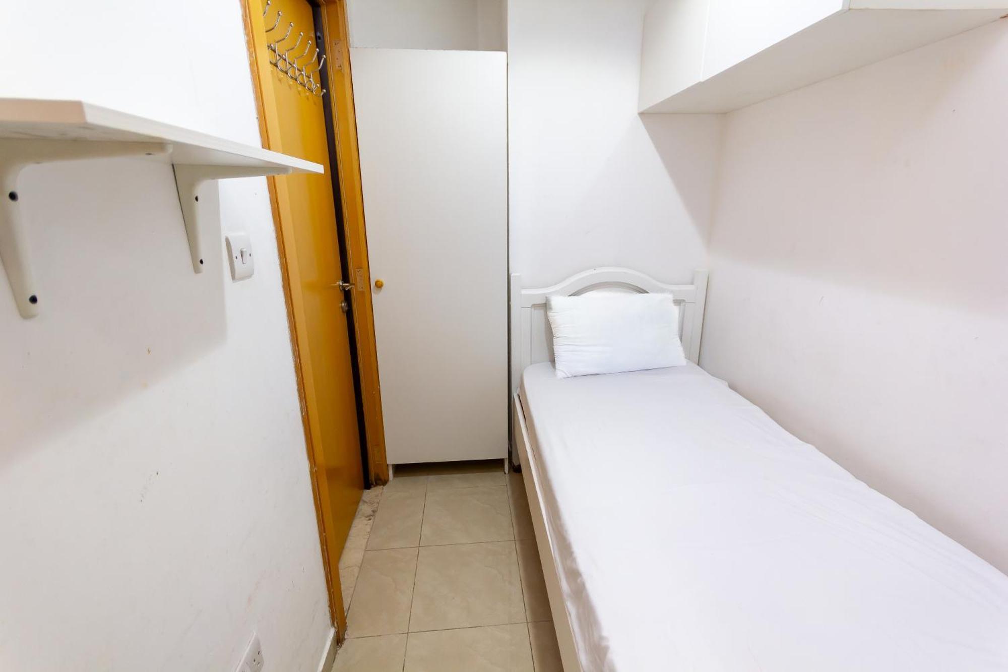 Budget With Private Bathroom For 'girls' Only In Dubai, Marina Apartment Dubai