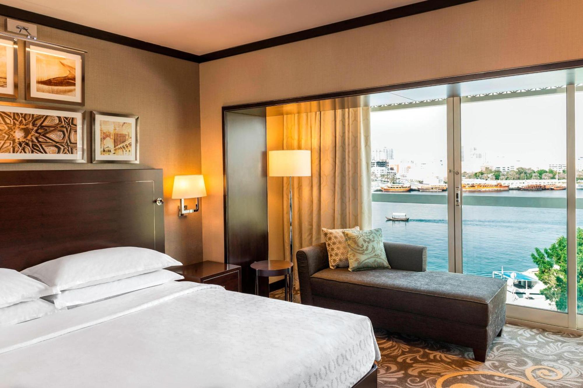 Hotel Sheraton Creek & Towers